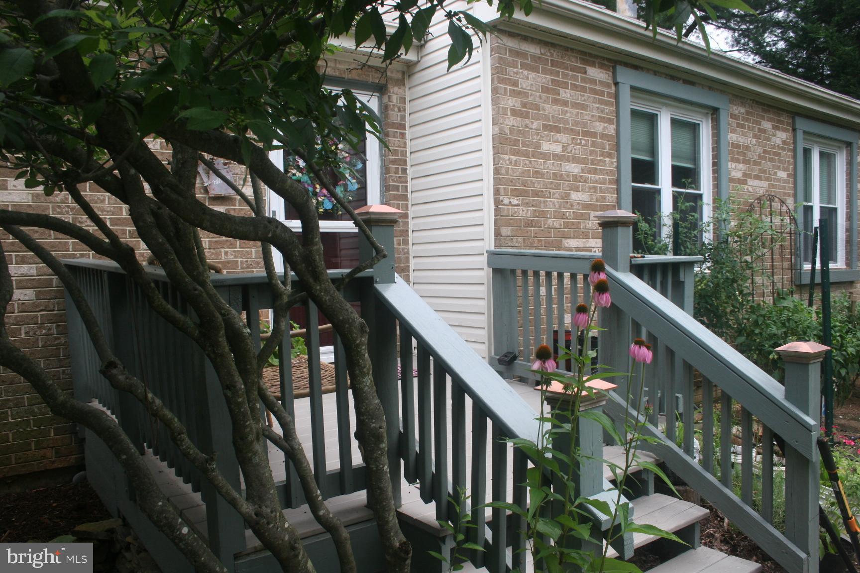 28 PAVILION DRIVE