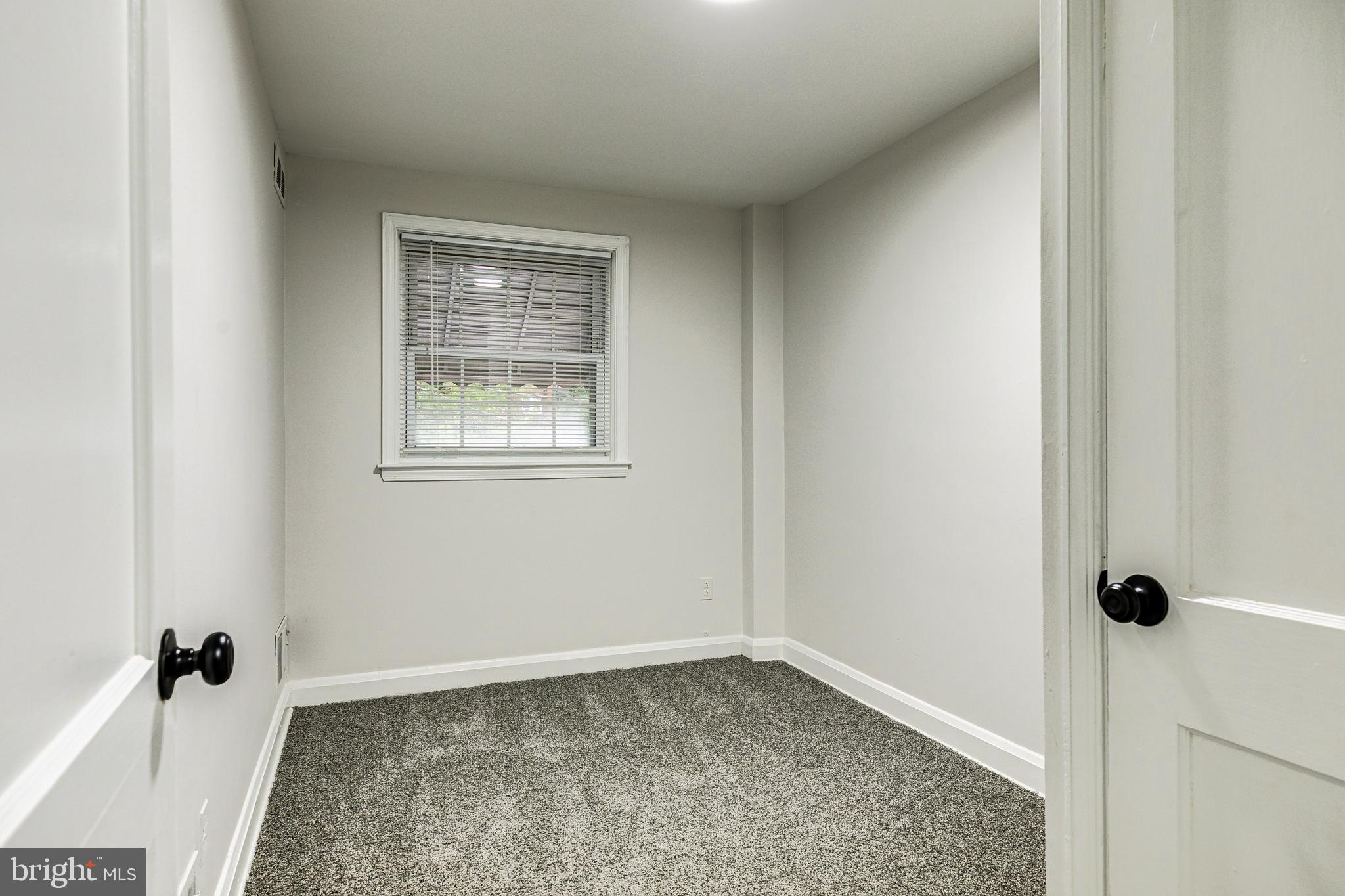 YALE HEIGHTS - Residential