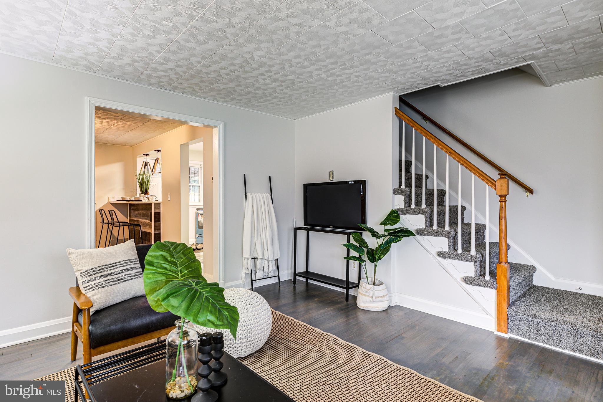 YALE HEIGHTS - Residential