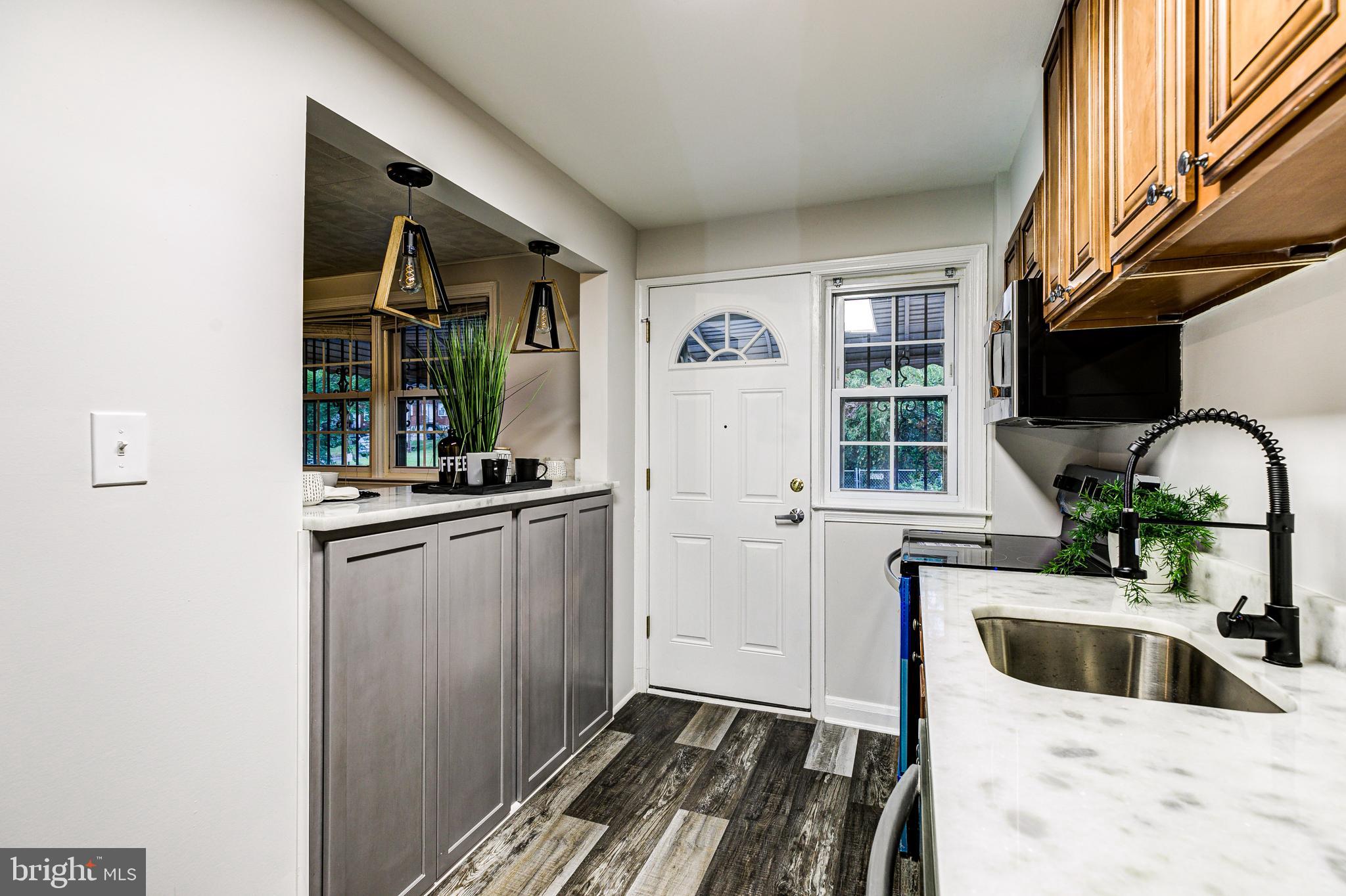 YALE HEIGHTS - Residential