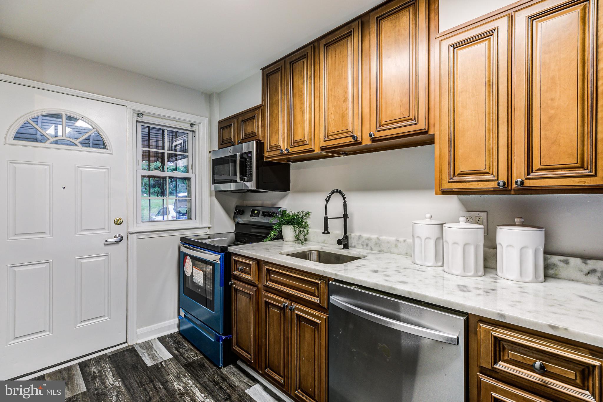 YALE HEIGHTS - Residential