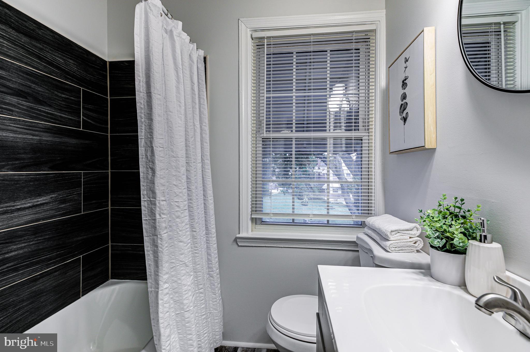 YALE HEIGHTS - Residential