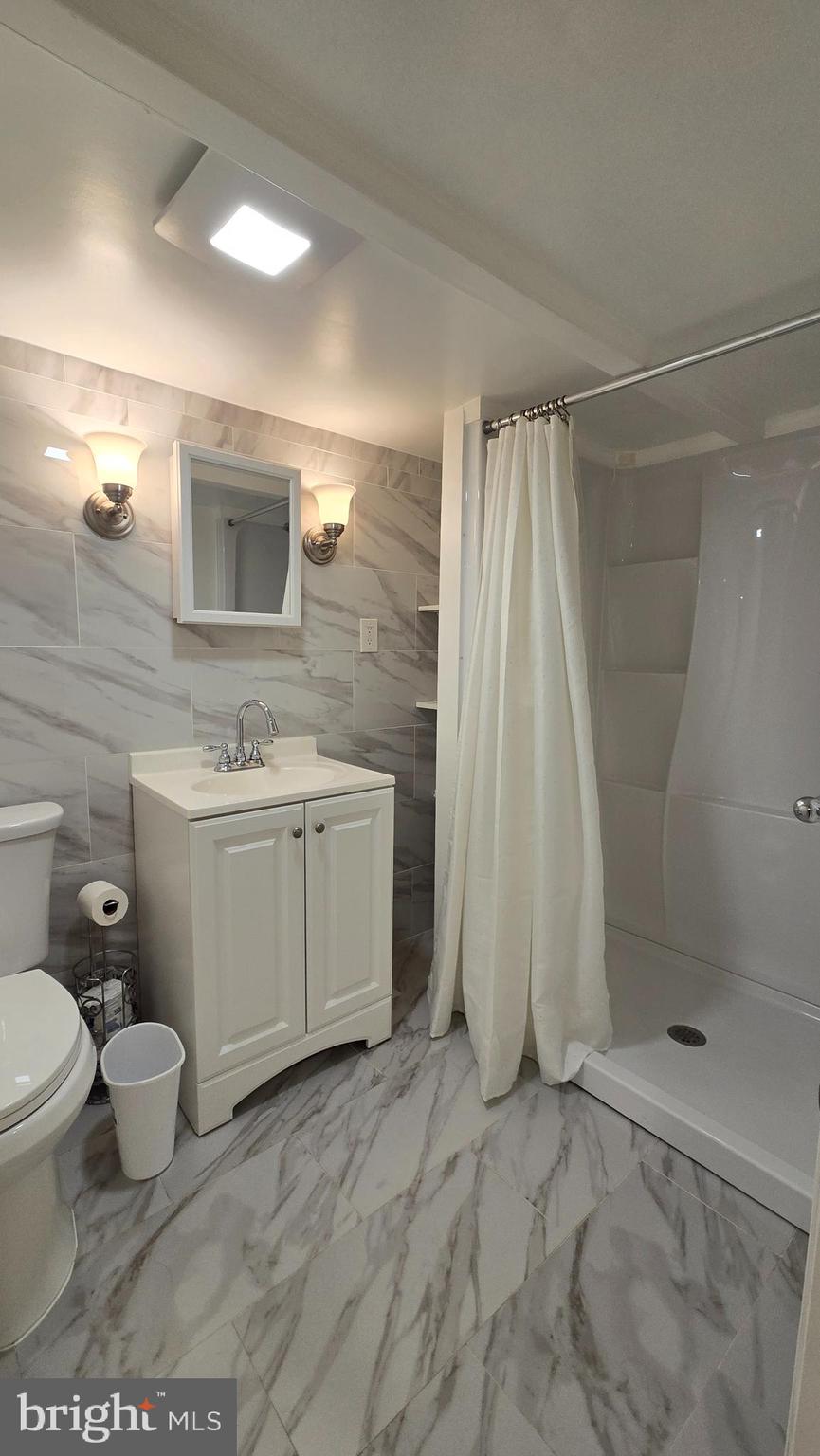 PHILADELPHIA (NORTHEAST) - Residential