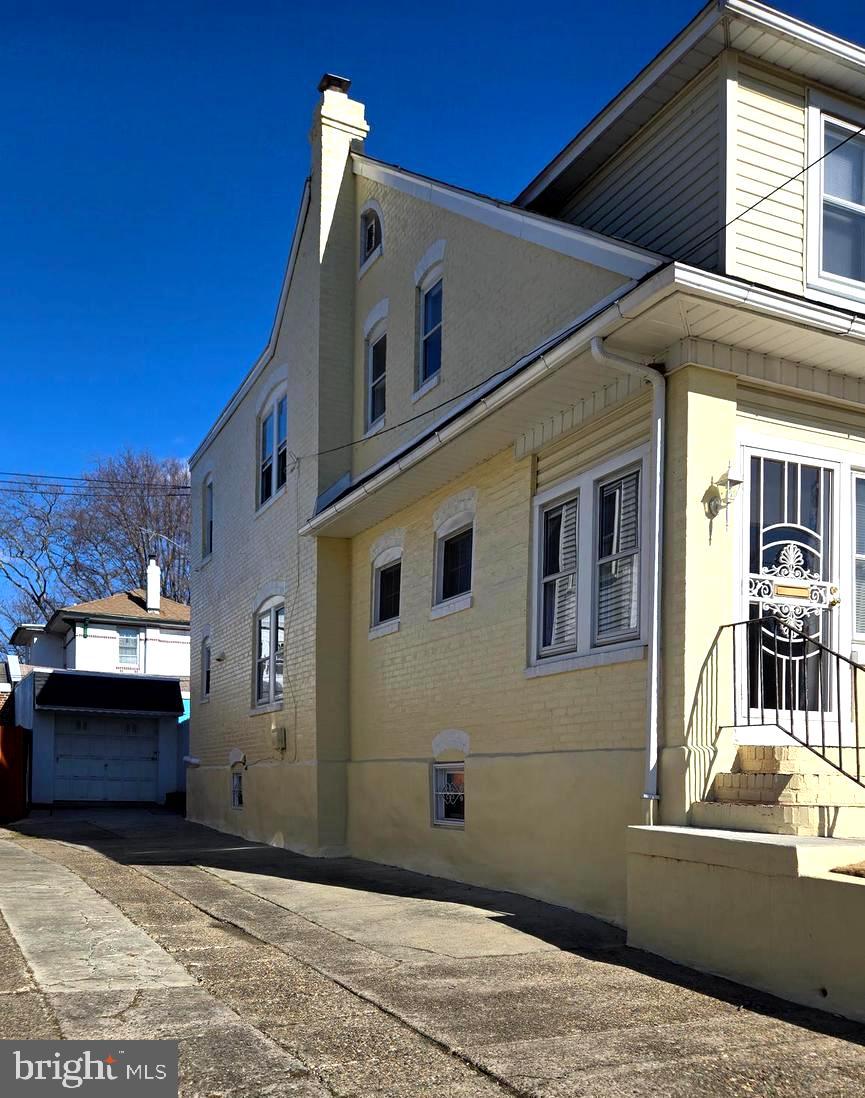 PHILADELPHIA (NORTHEAST) - Residential