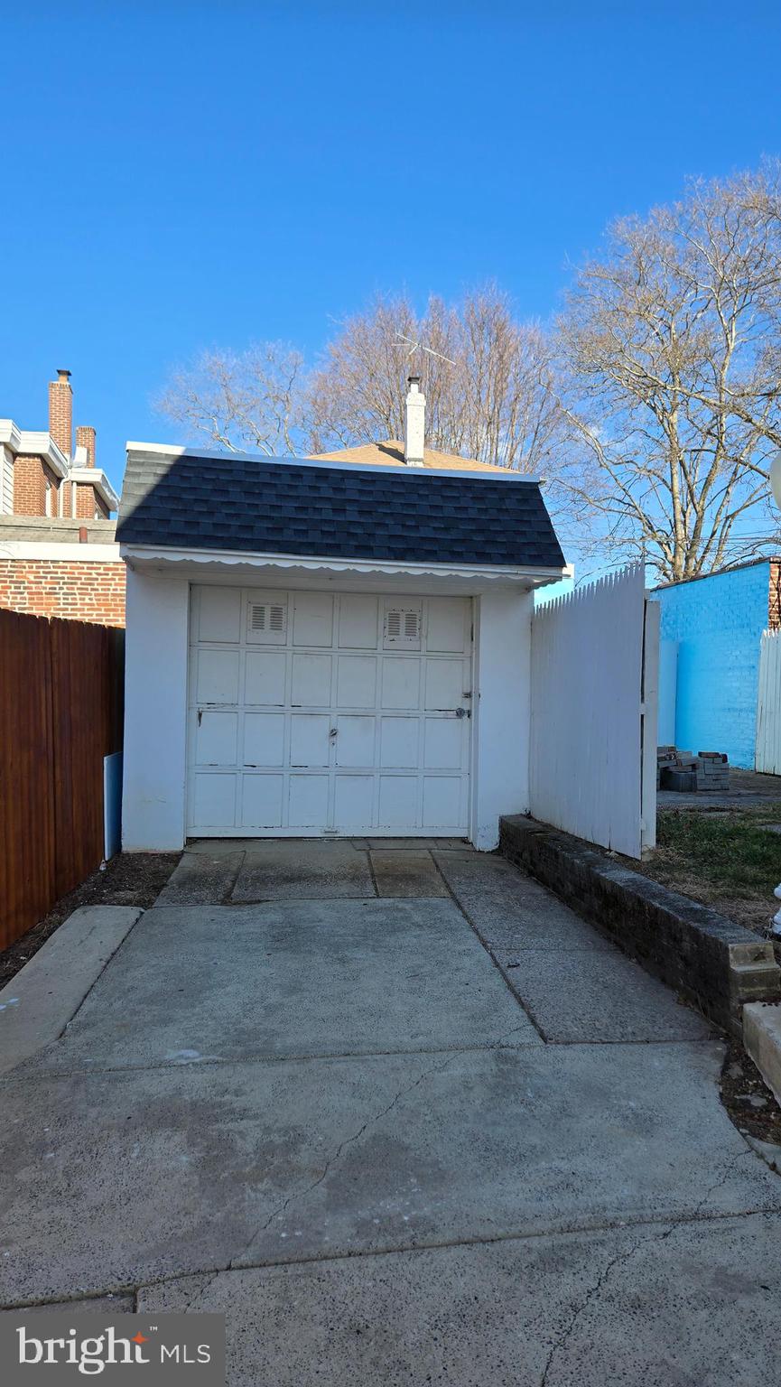 PHILADELPHIA (NORTHEAST) - Residential