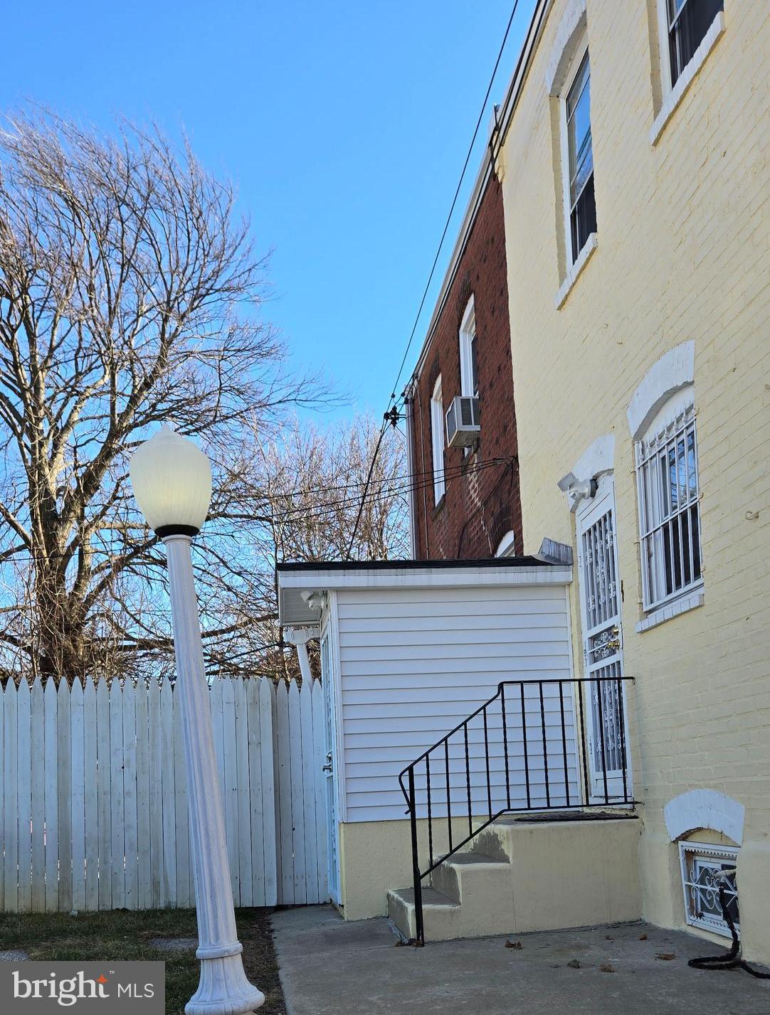 PHILADELPHIA (NORTHEAST) - Residential