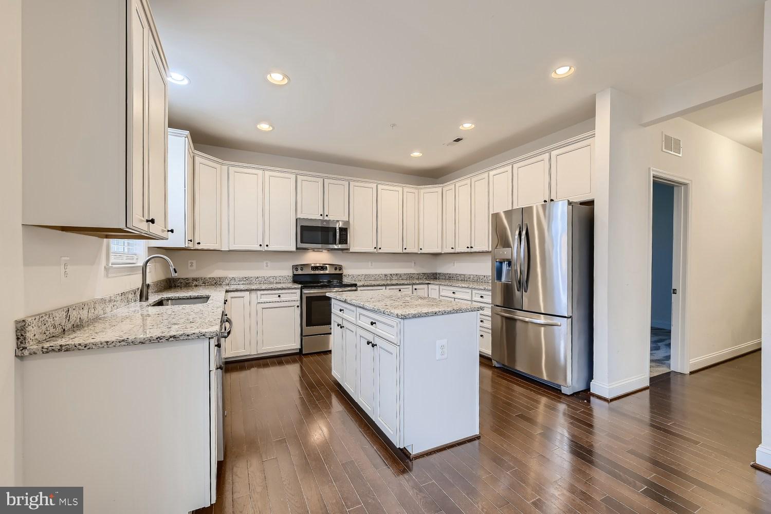 BEECH CREEK - Residential