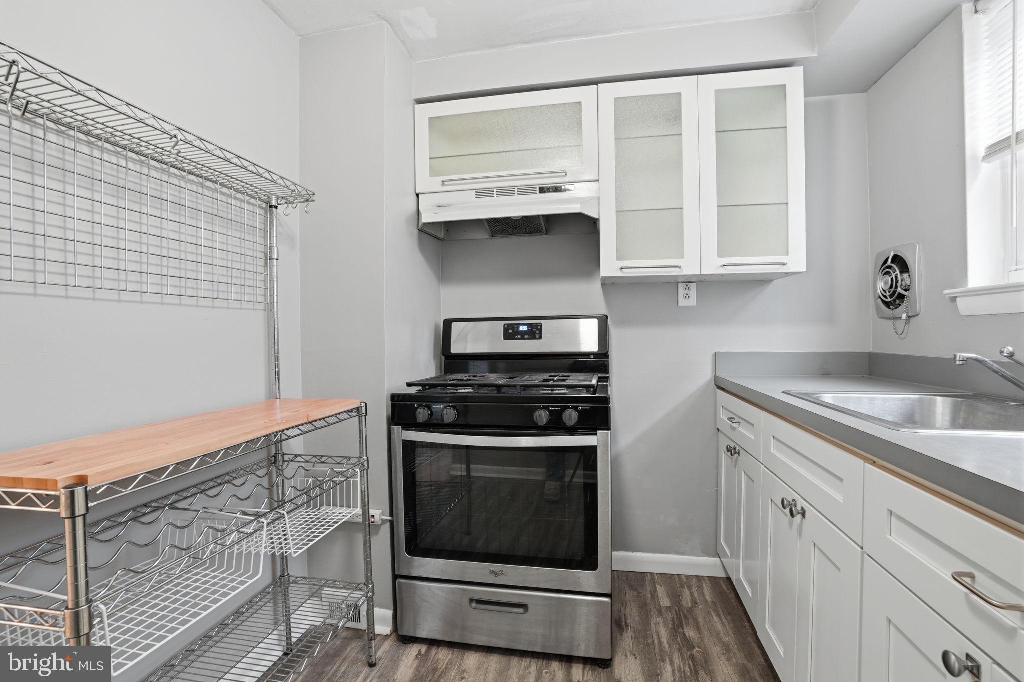 ACADEMY GARDENS - Residential Income