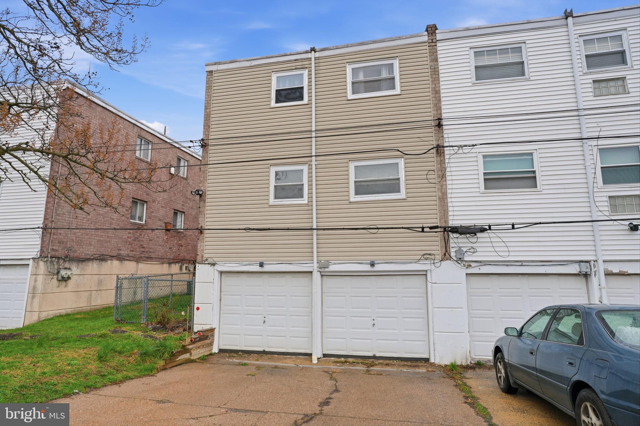 ACADEMY GARDENS - Residential Income