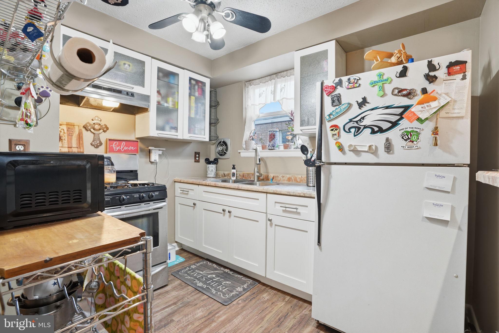 ACADEMY GARDENS - Residential Income