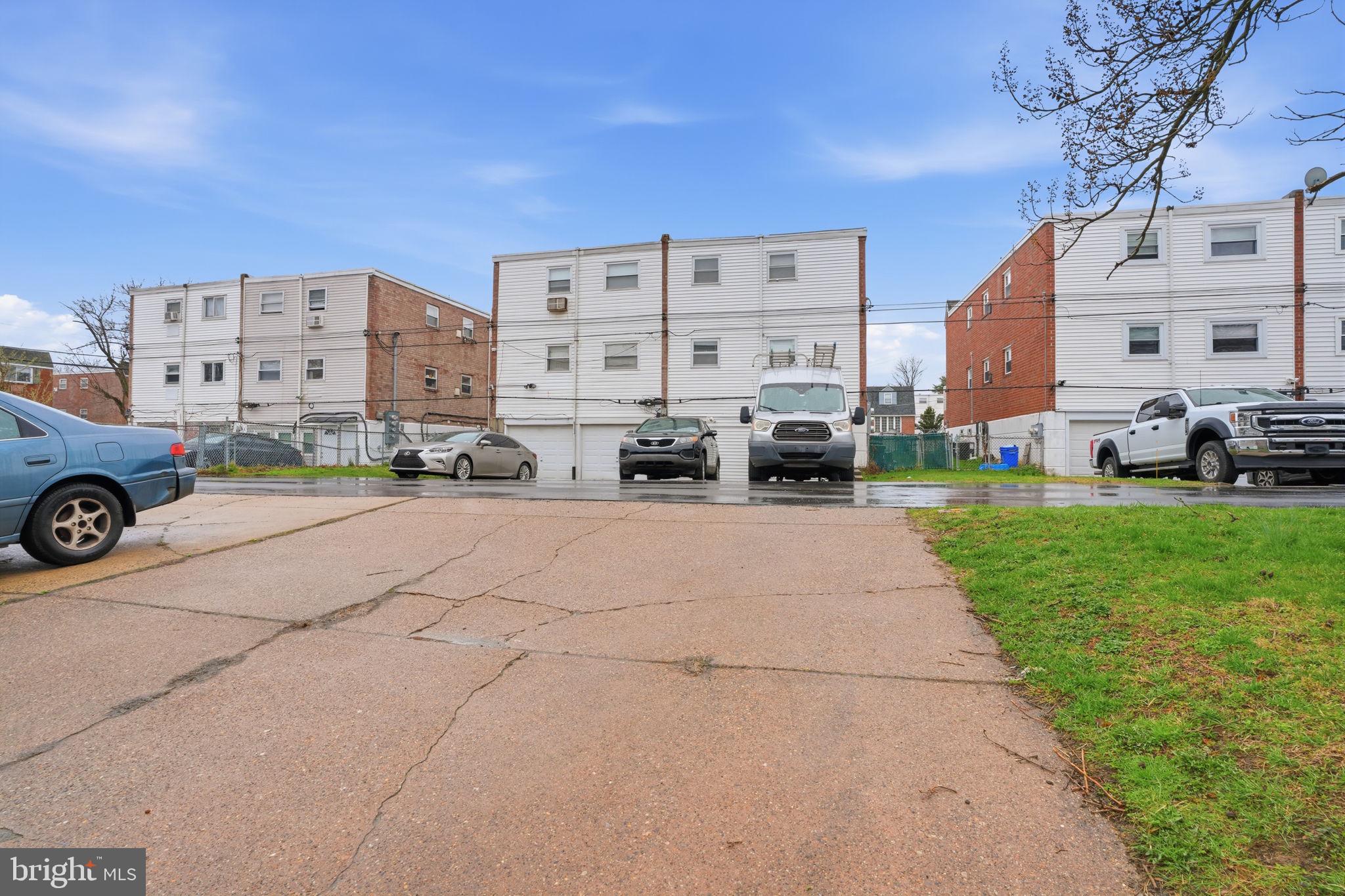 ACADEMY GARDENS - Residential Income