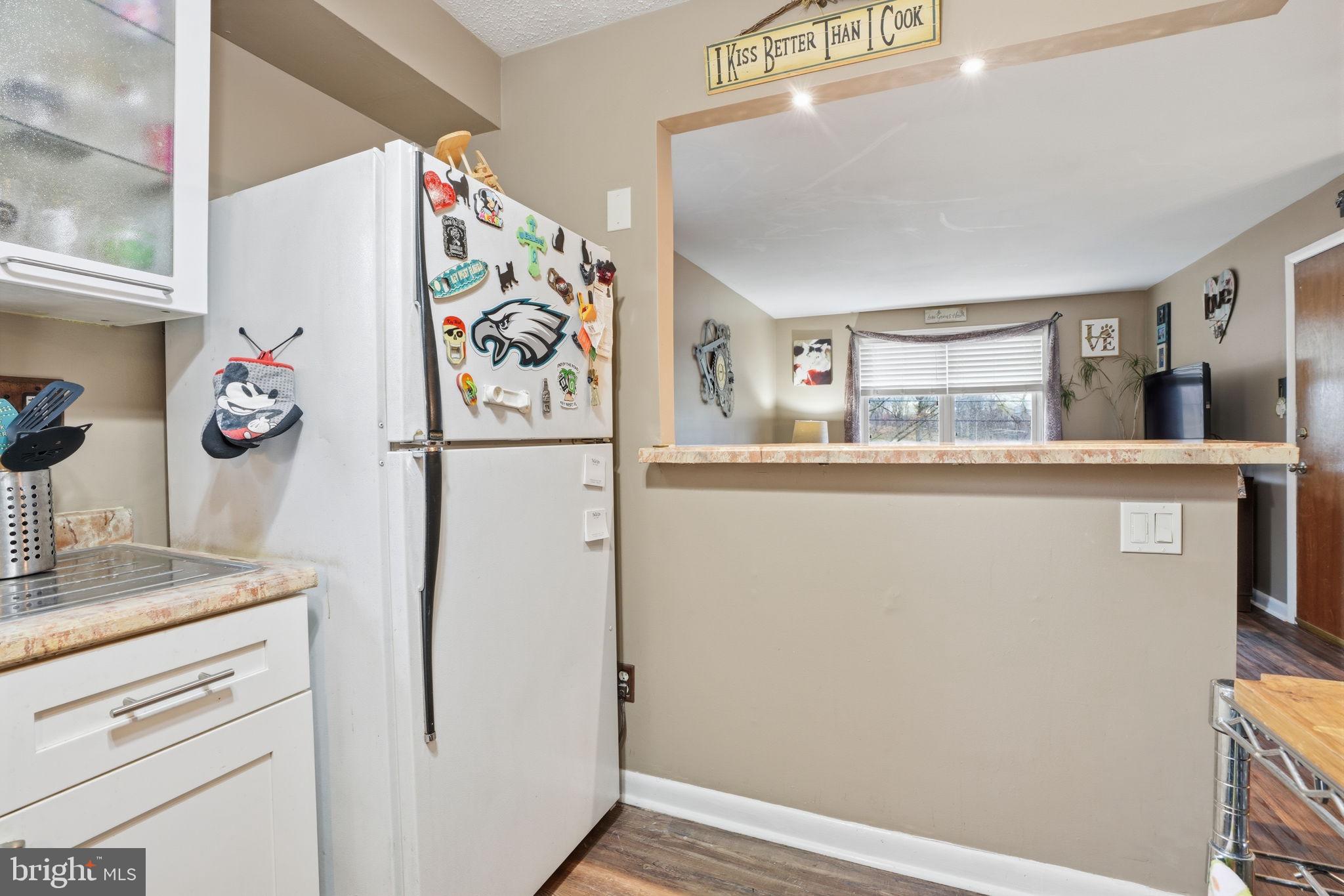 ACADEMY GARDENS - Residential Income