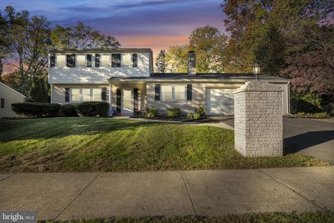 712 HAMILTON AVENUE MECHANICSBURG PA 17055