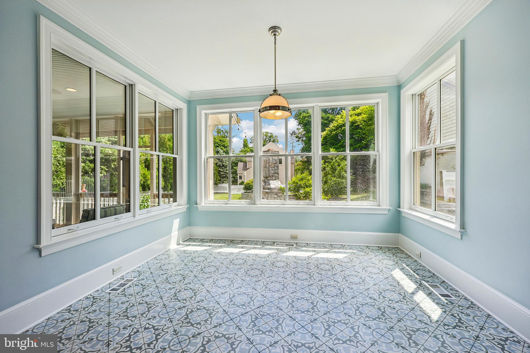 WOODMONT - Residential