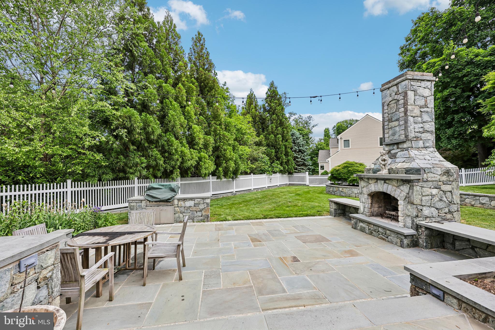 WOODMONT - Residential