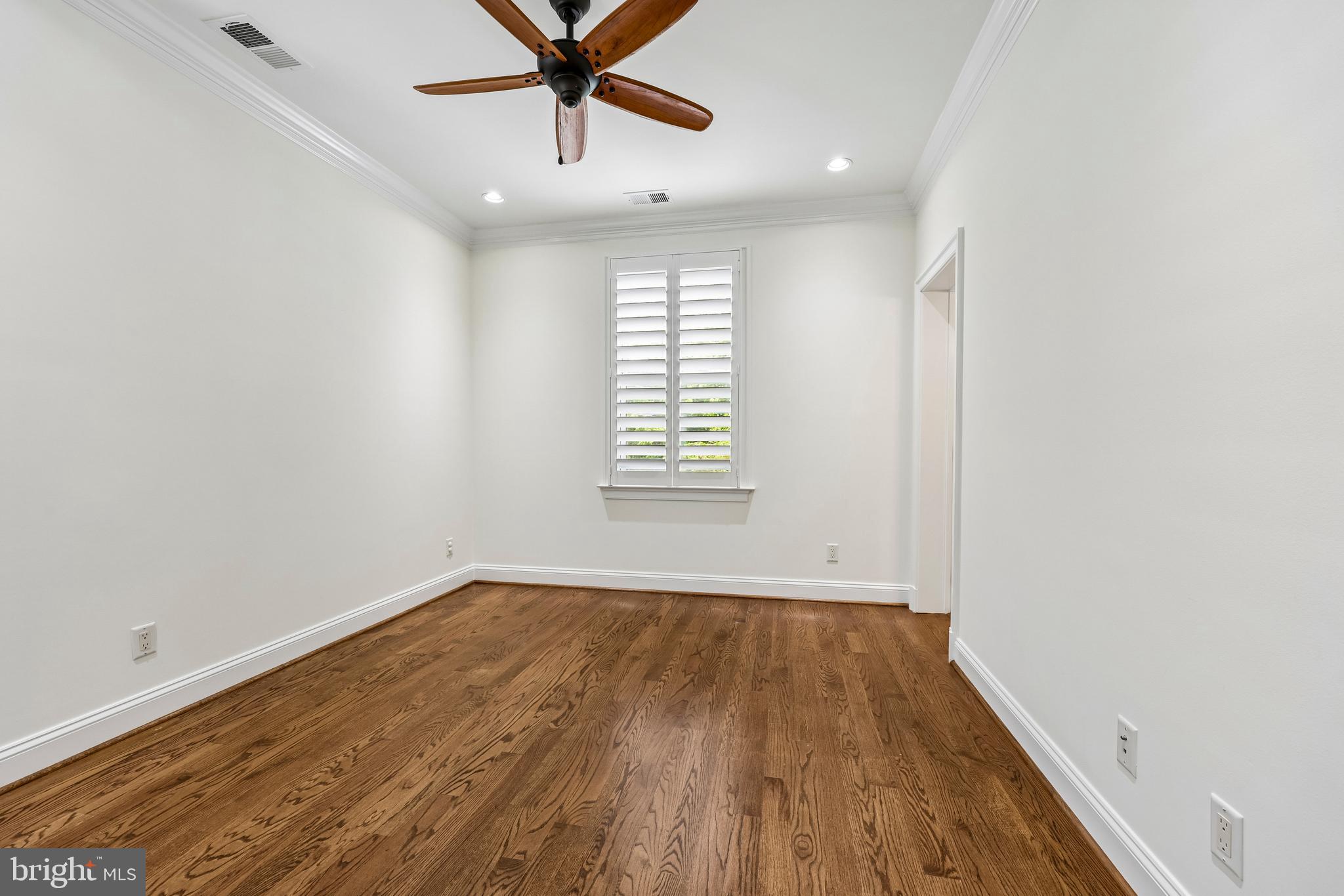 WOODMONT - Residential