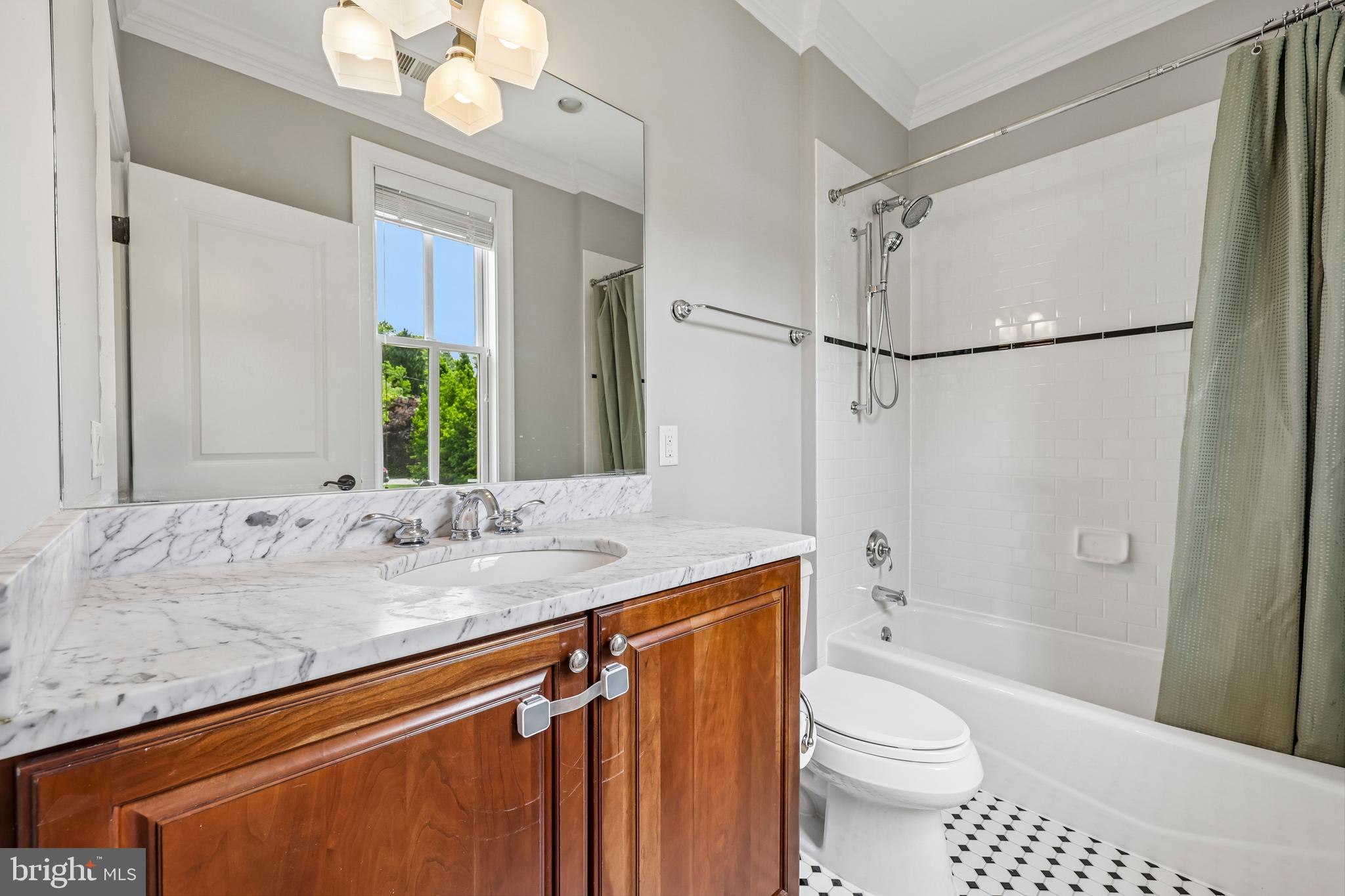 WOODMONT - Residential