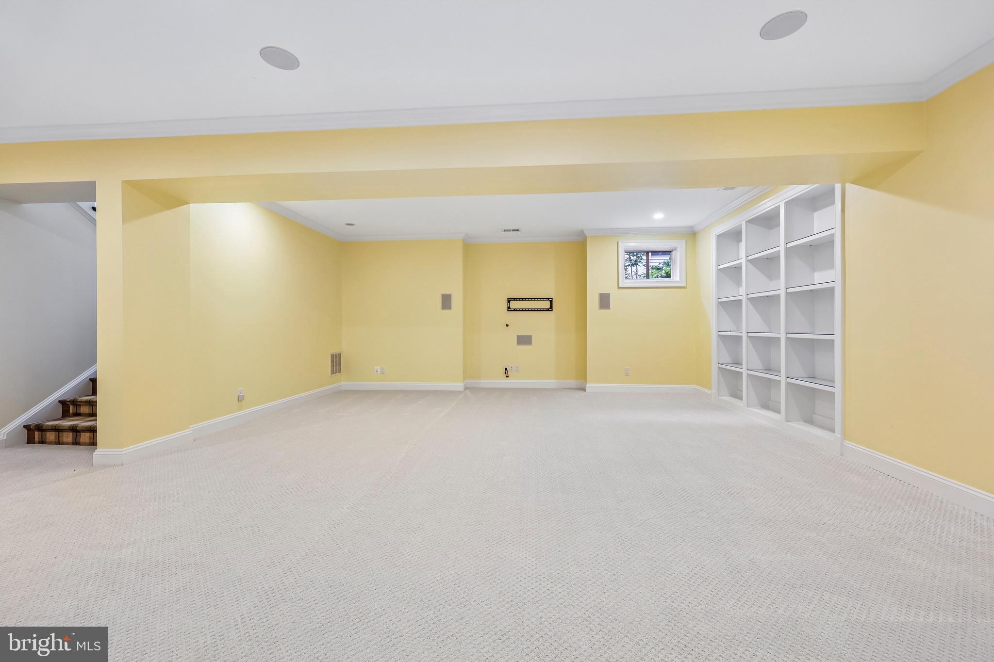 WOODMONT - Residential