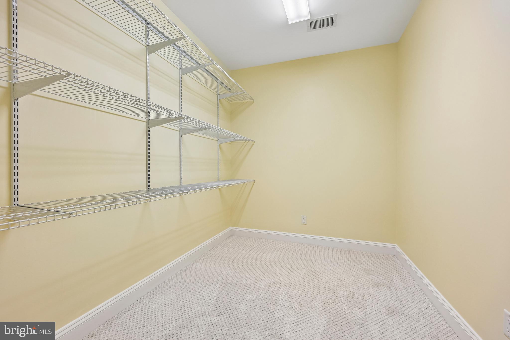 WOODMONT - Residential