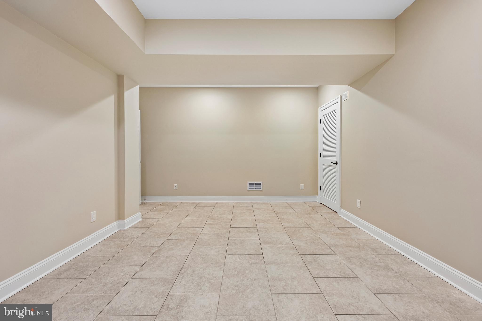 WOODMONT - Residential