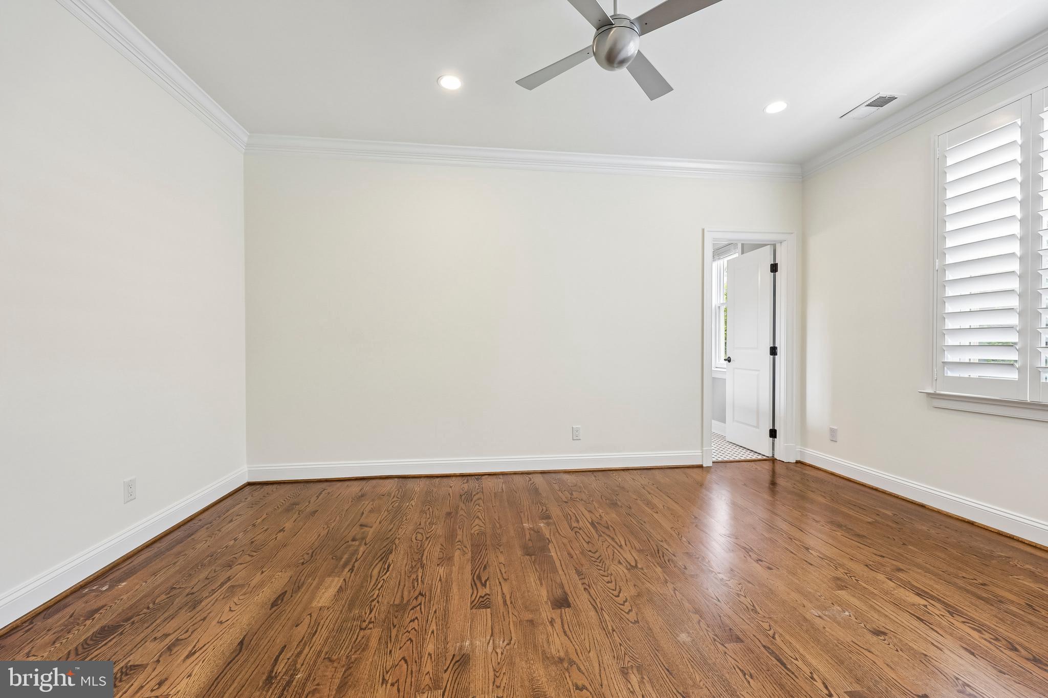 WOODMONT - Residential