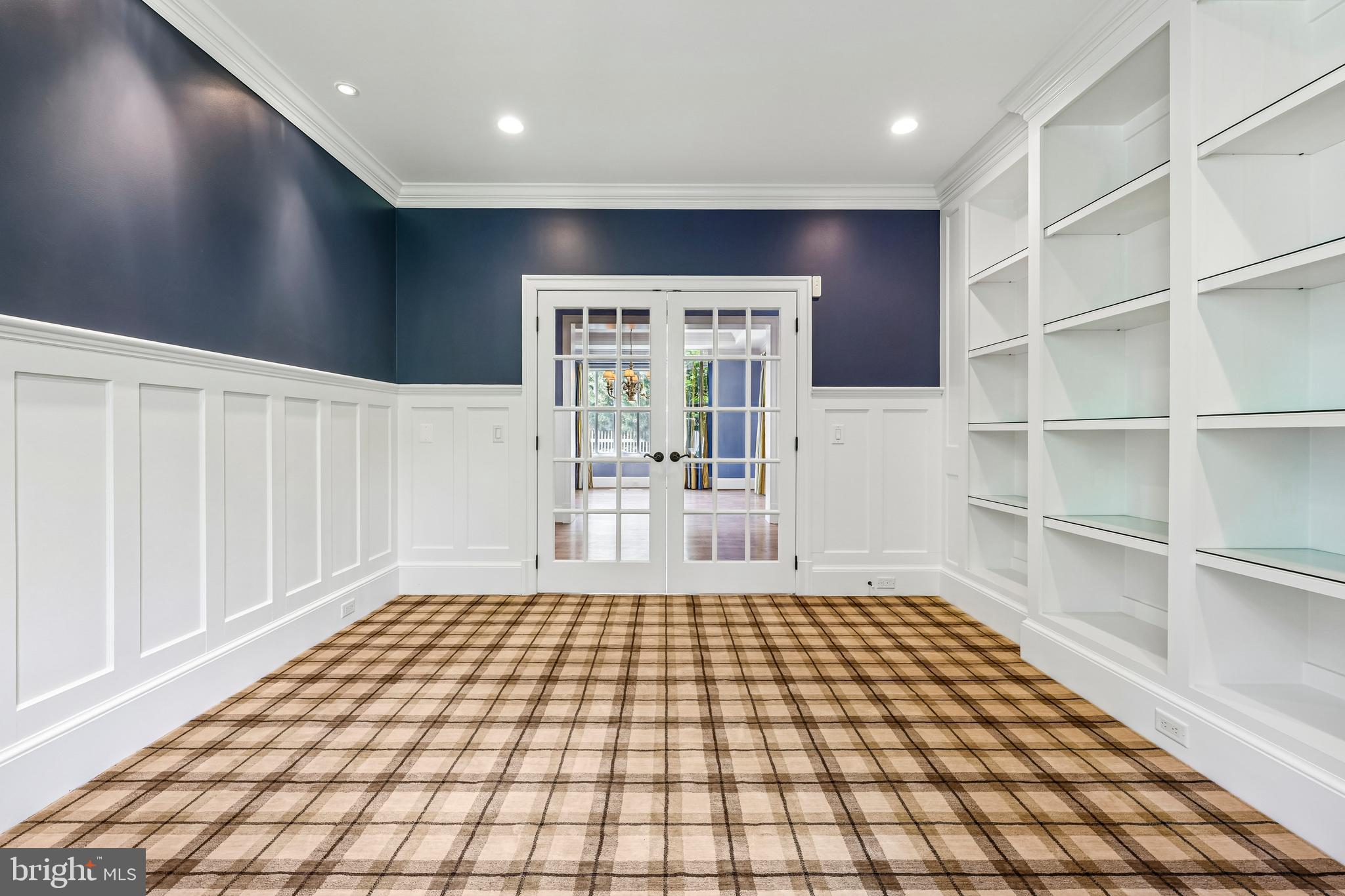 WOODMONT - Residential