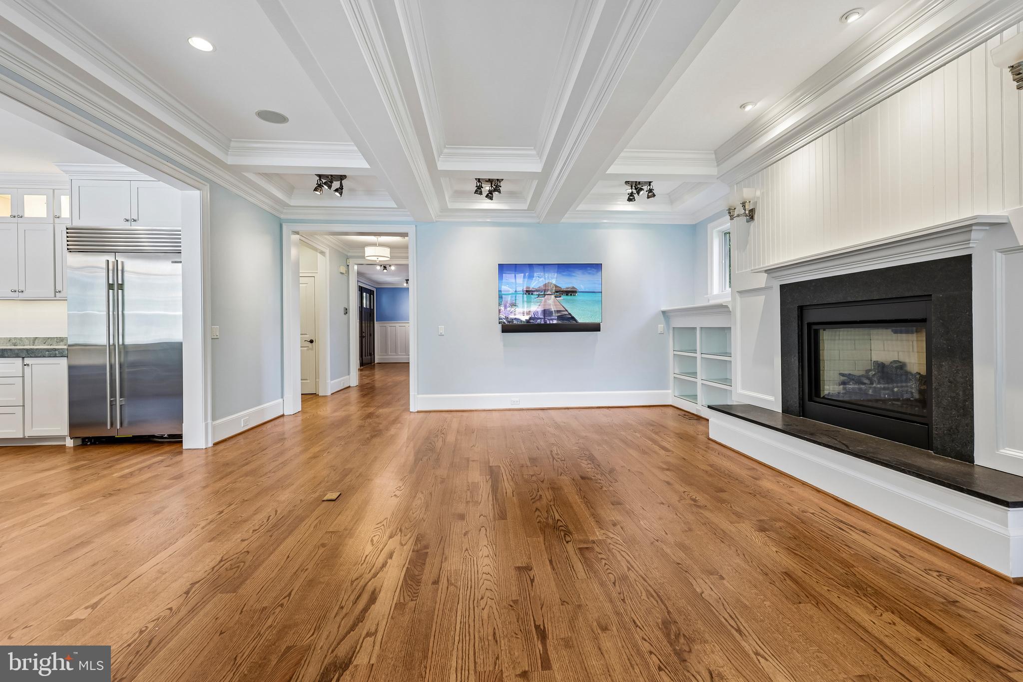 WOODMONT - Residential