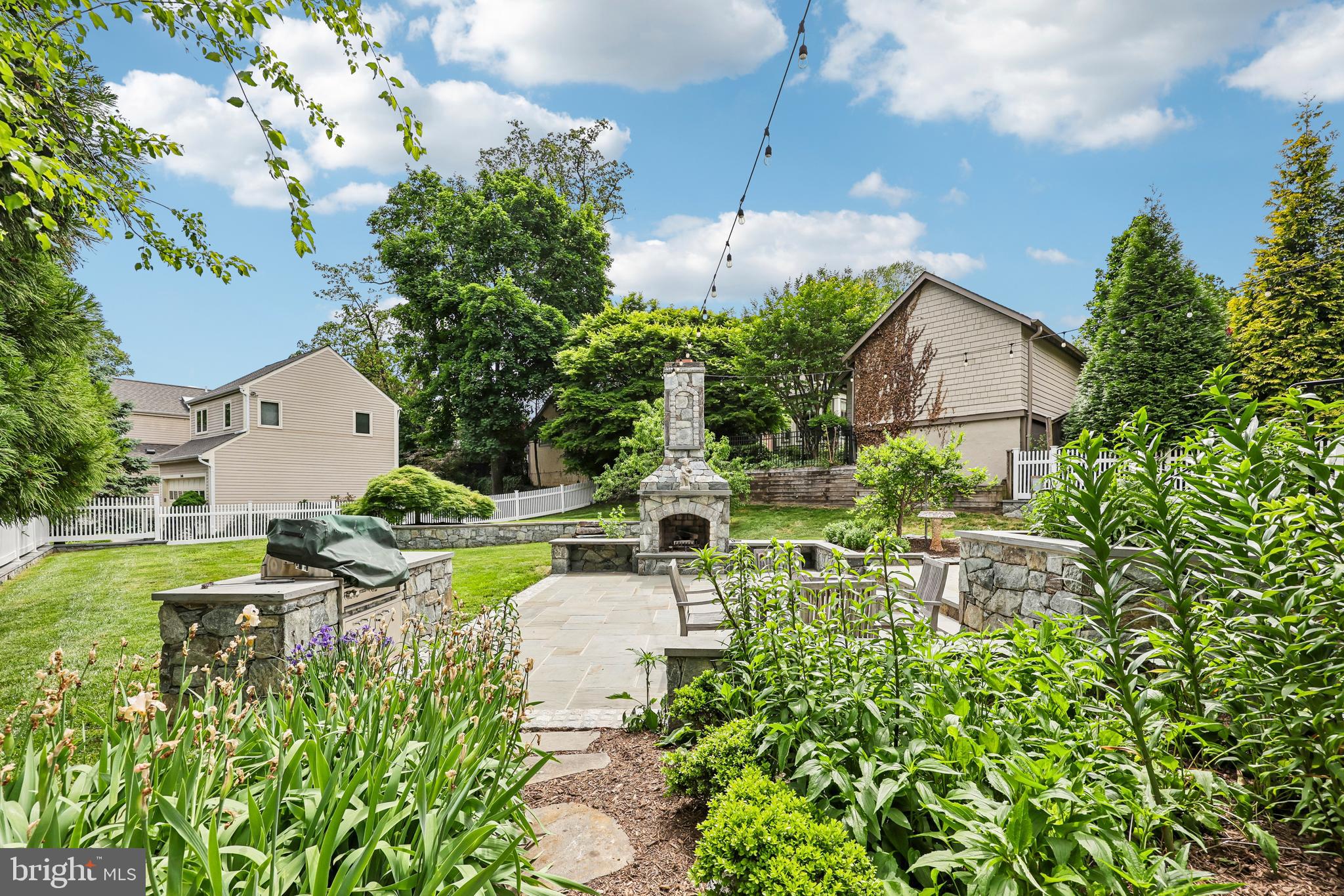 WOODMONT - Residential