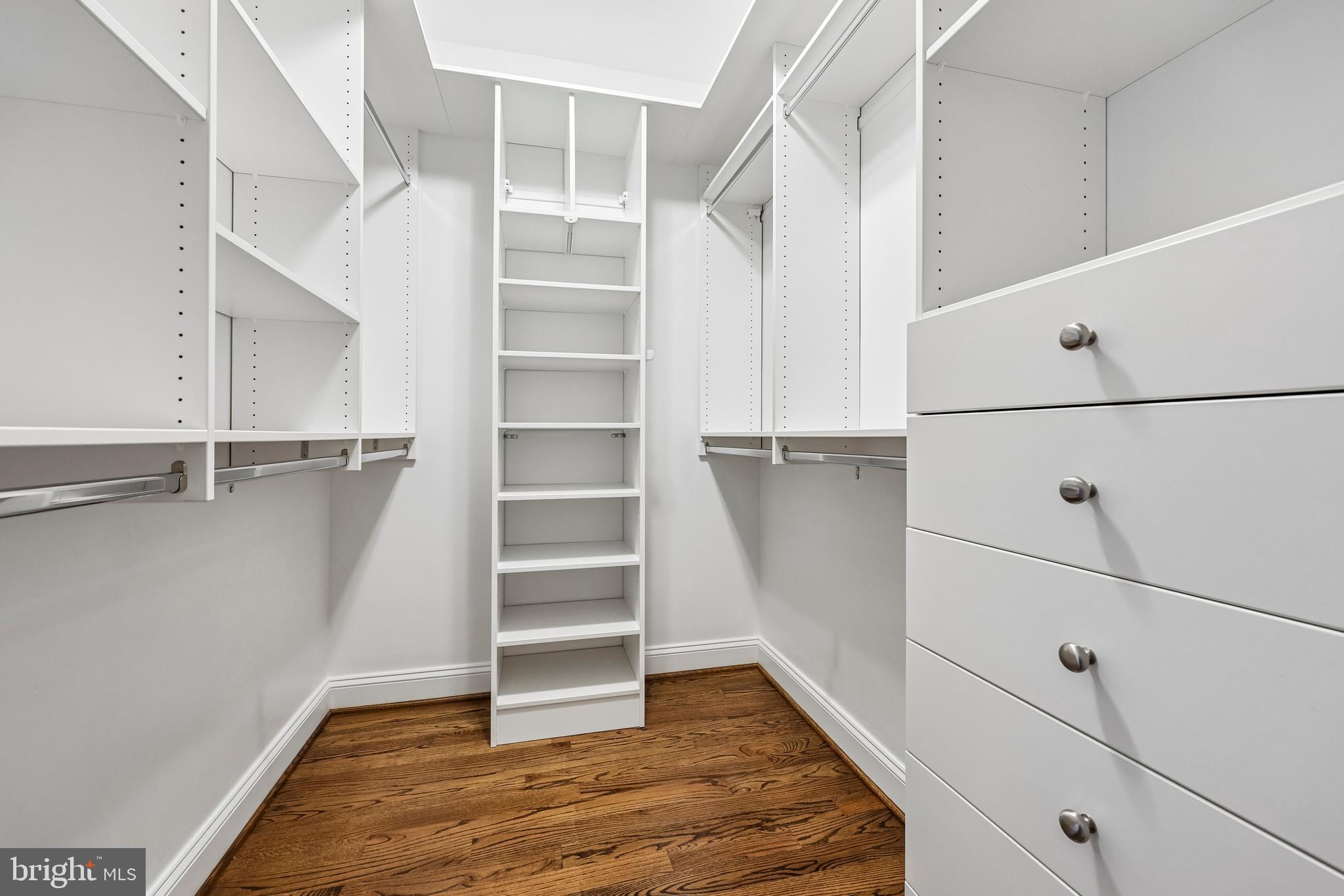 WOODMONT - Residential