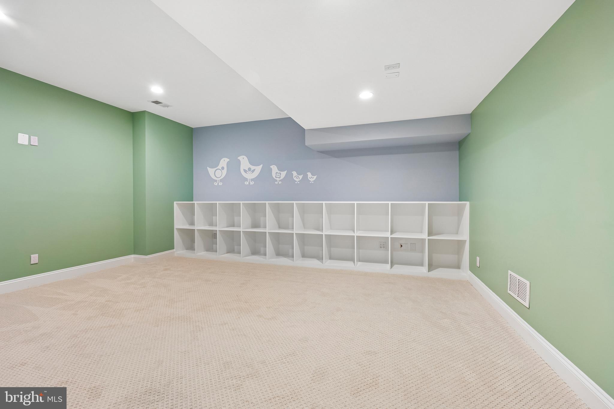 WOODMONT - Residential
