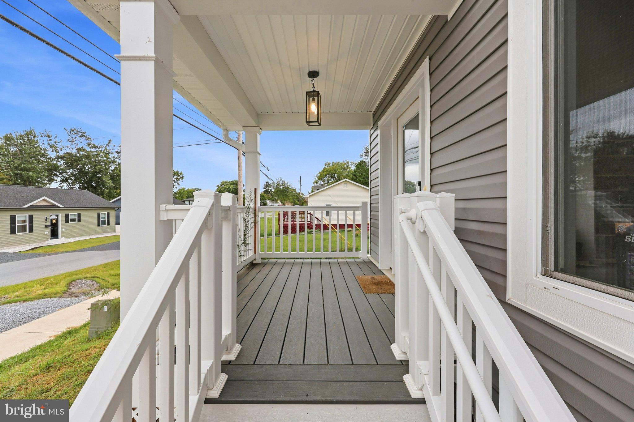 305 E. 11TH AVE