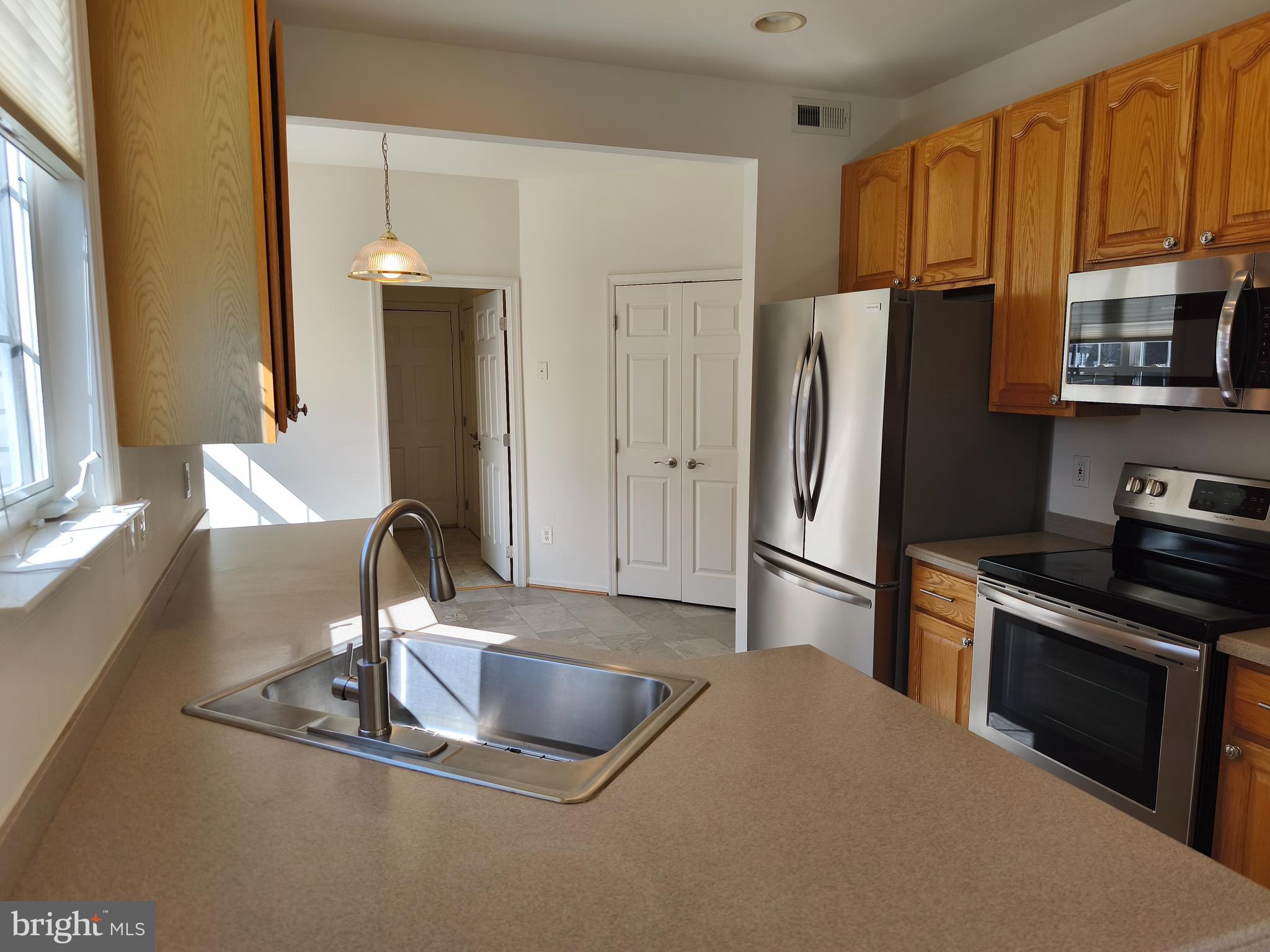 HERITAGE HUNT - Residential Lease