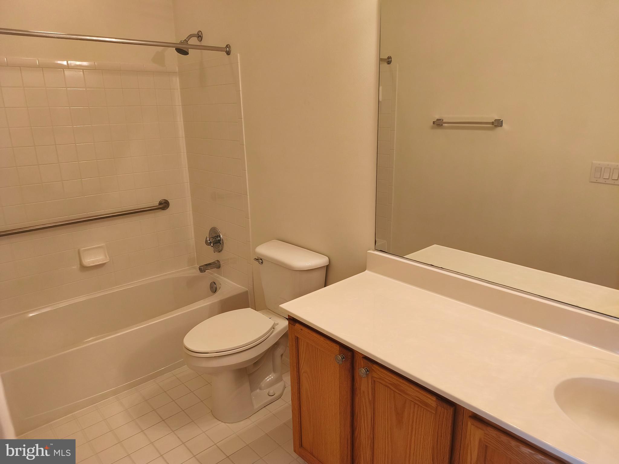 HERITAGE HUNT - Residential Lease