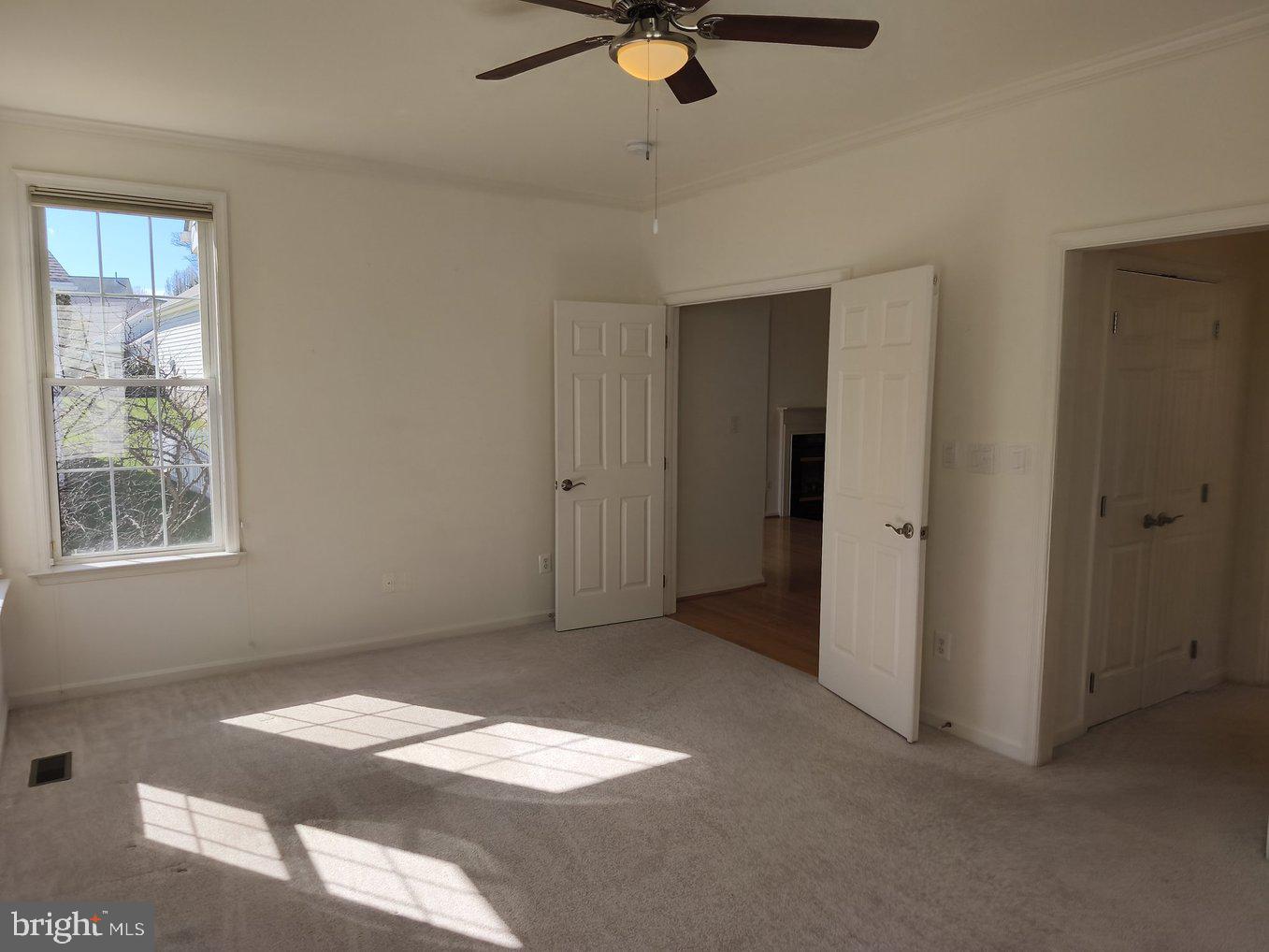 HERITAGE HUNT - Residential Lease