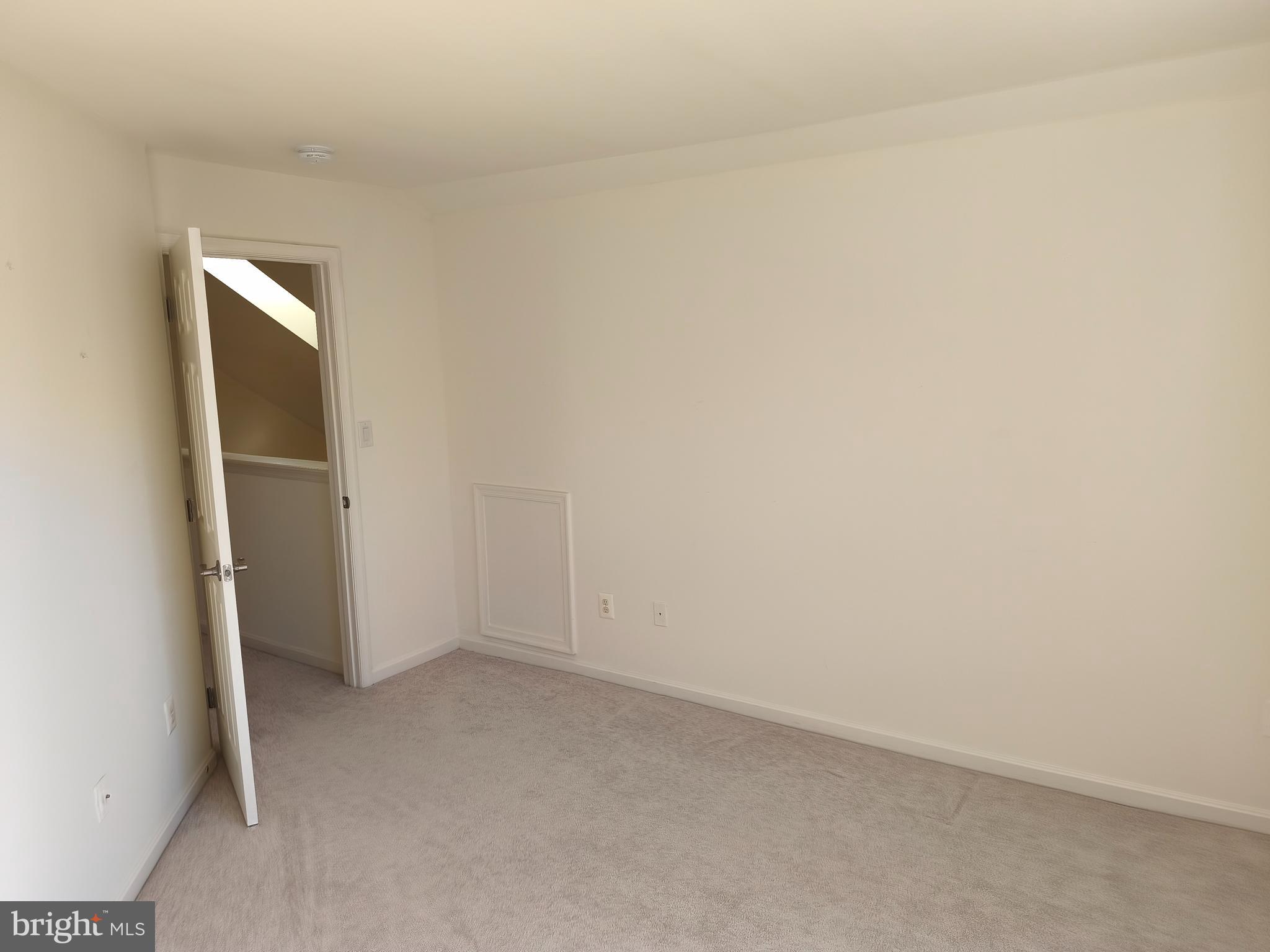 HERITAGE HUNT - Residential Lease