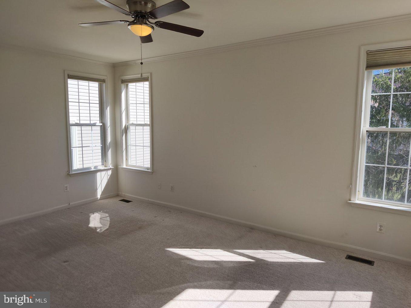 HERITAGE HUNT - Residential Lease