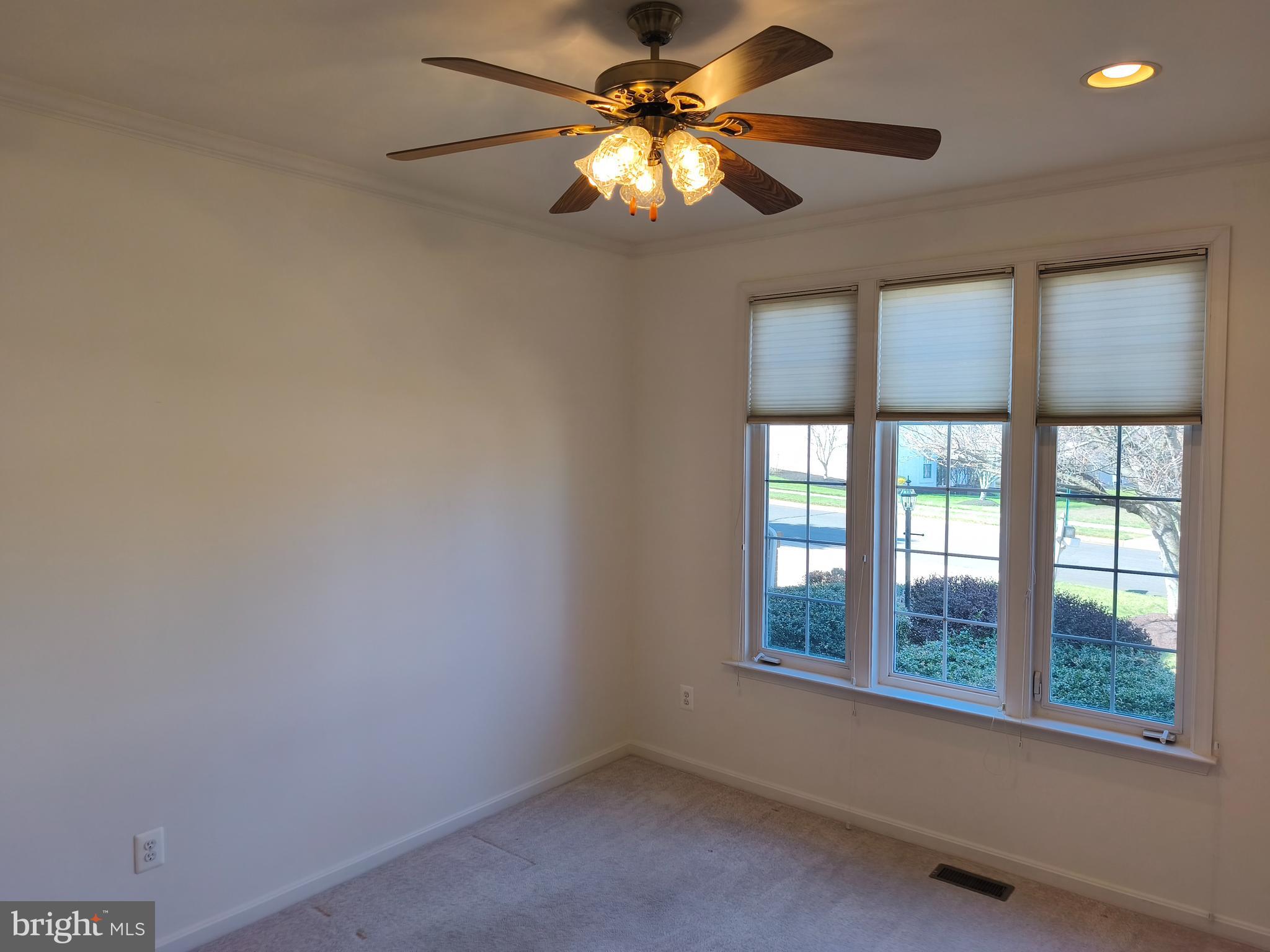 HERITAGE HUNT - Residential Lease