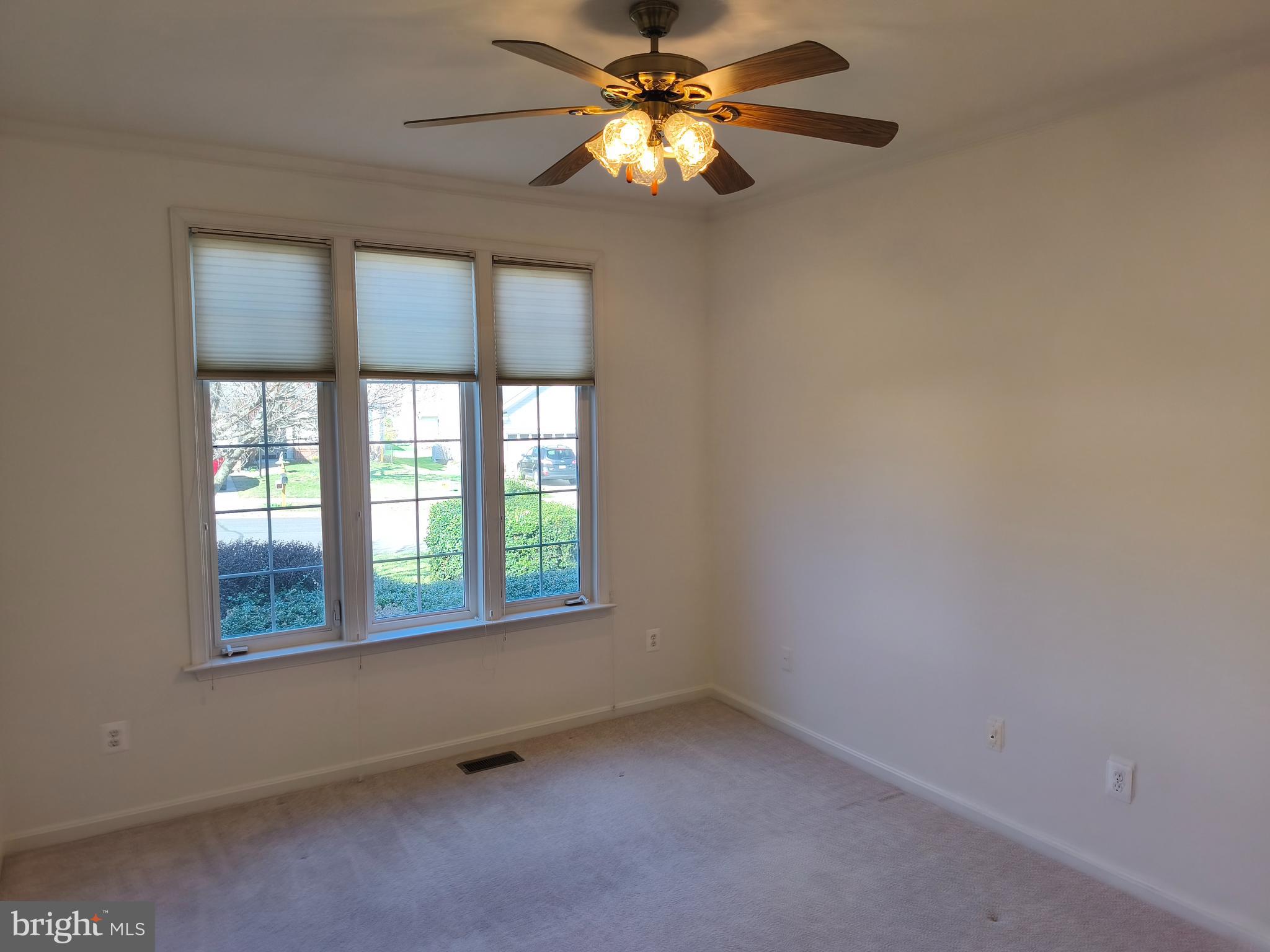 HERITAGE HUNT - Residential Lease