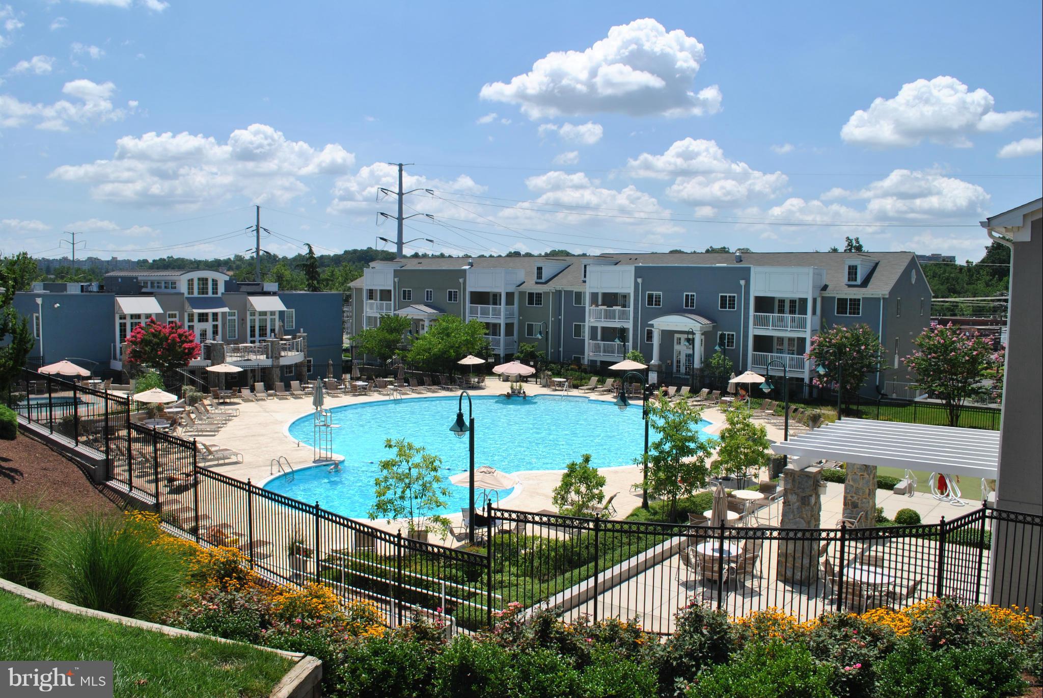 WEST VILLAGE OF SHIRLINGTON - Residential Lease