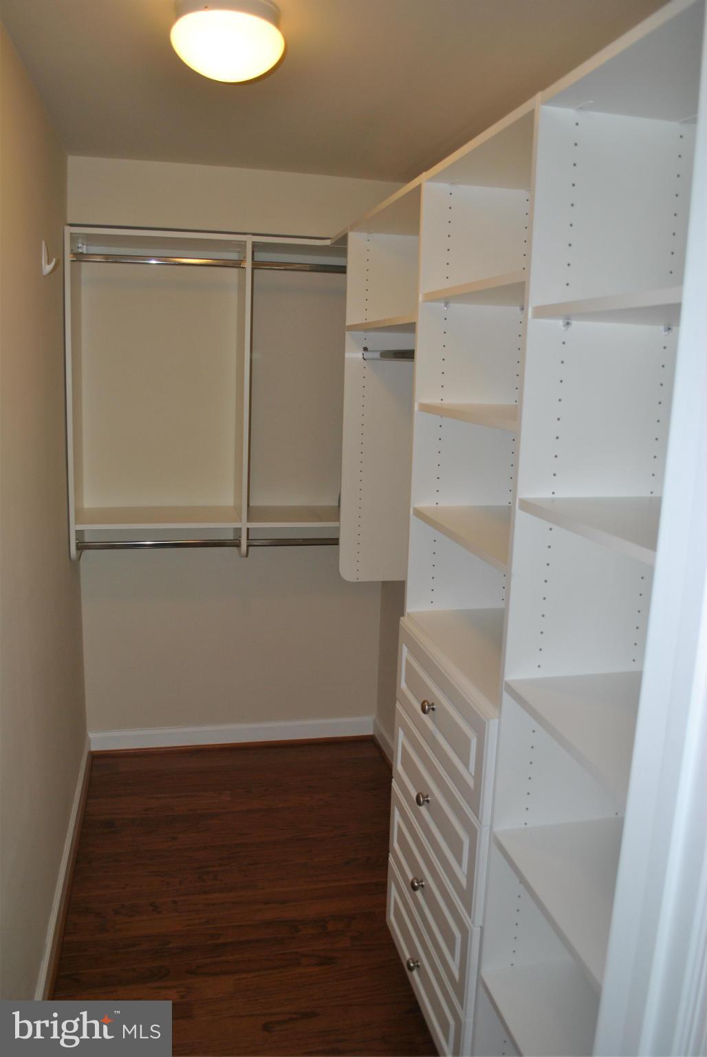 WEST VILLAGE OF SHIRLINGTON - Residential Lease