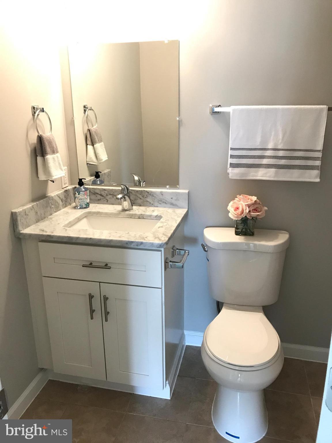 STRAWBERRY HILL EST SUB - Residential