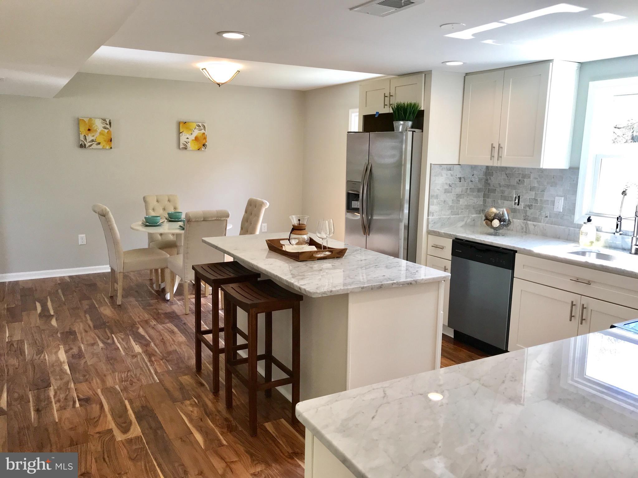 STRAWBERRY HILL EST SUB - Residential