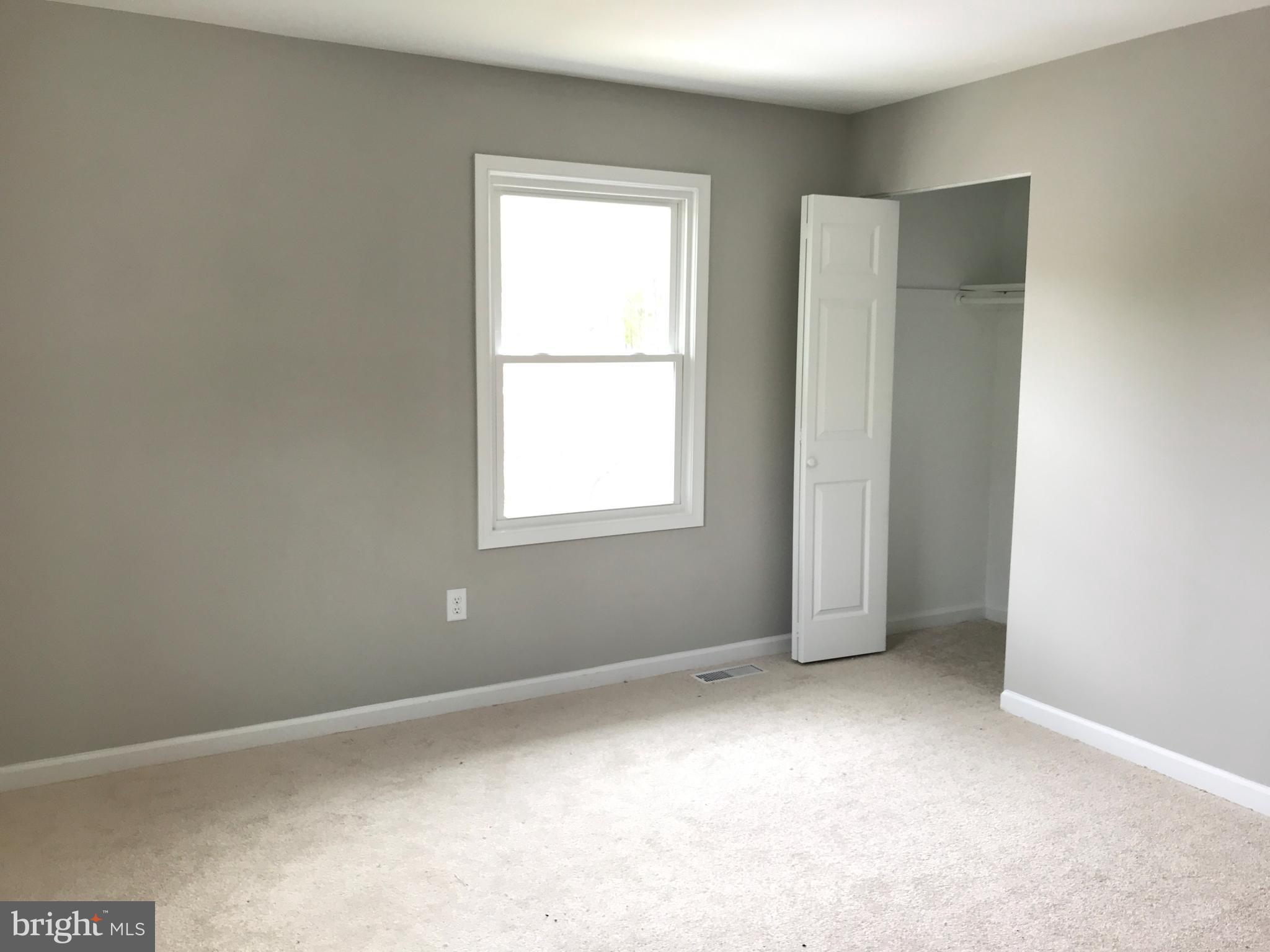 STRAWBERRY HILL EST SUB - Residential