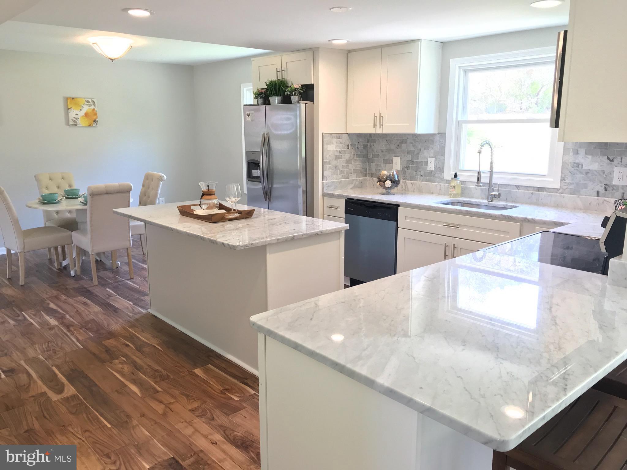 STRAWBERRY HILL EST SUB - Residential