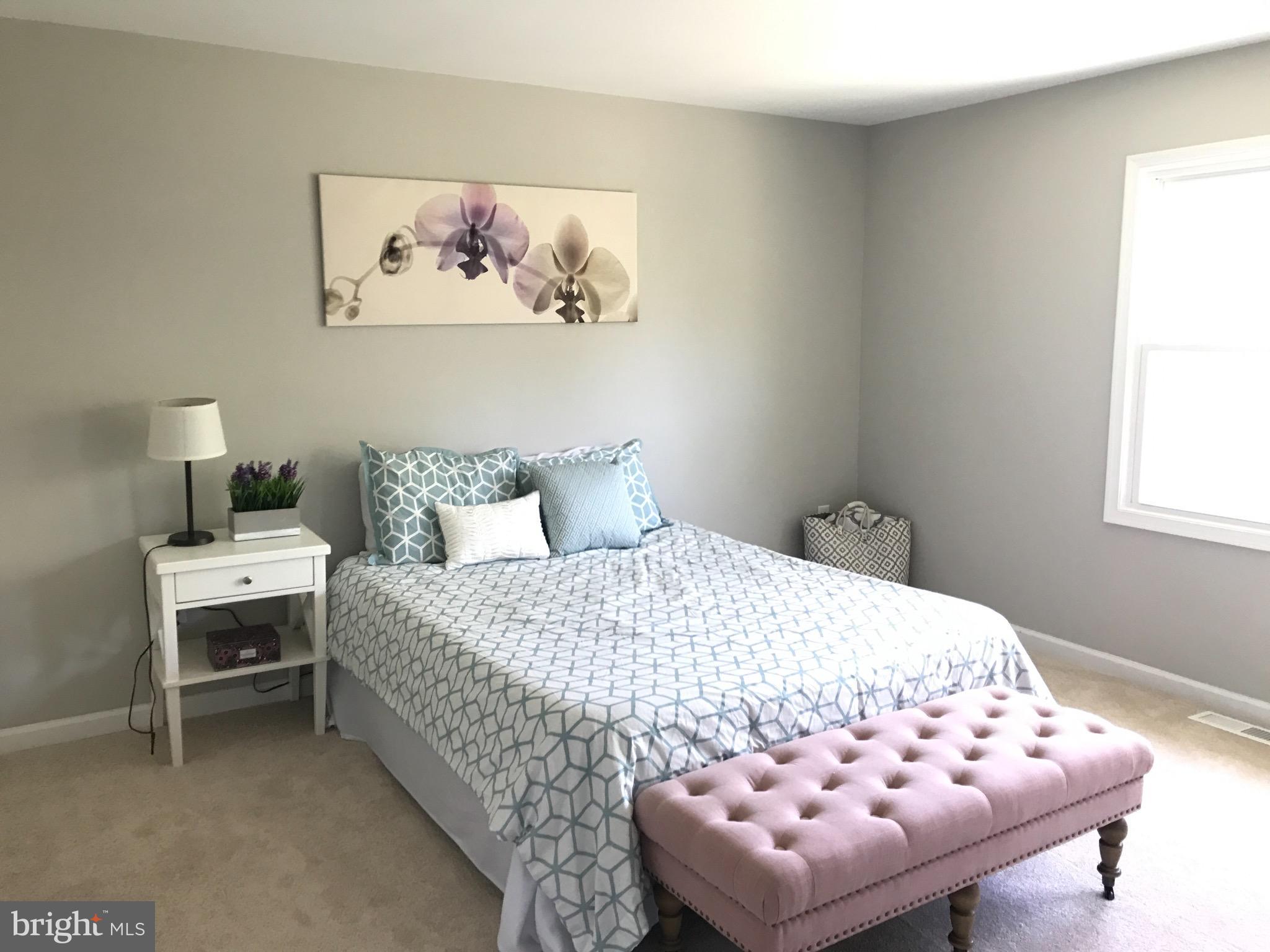 STRAWBERRY HILL EST SUB - Residential