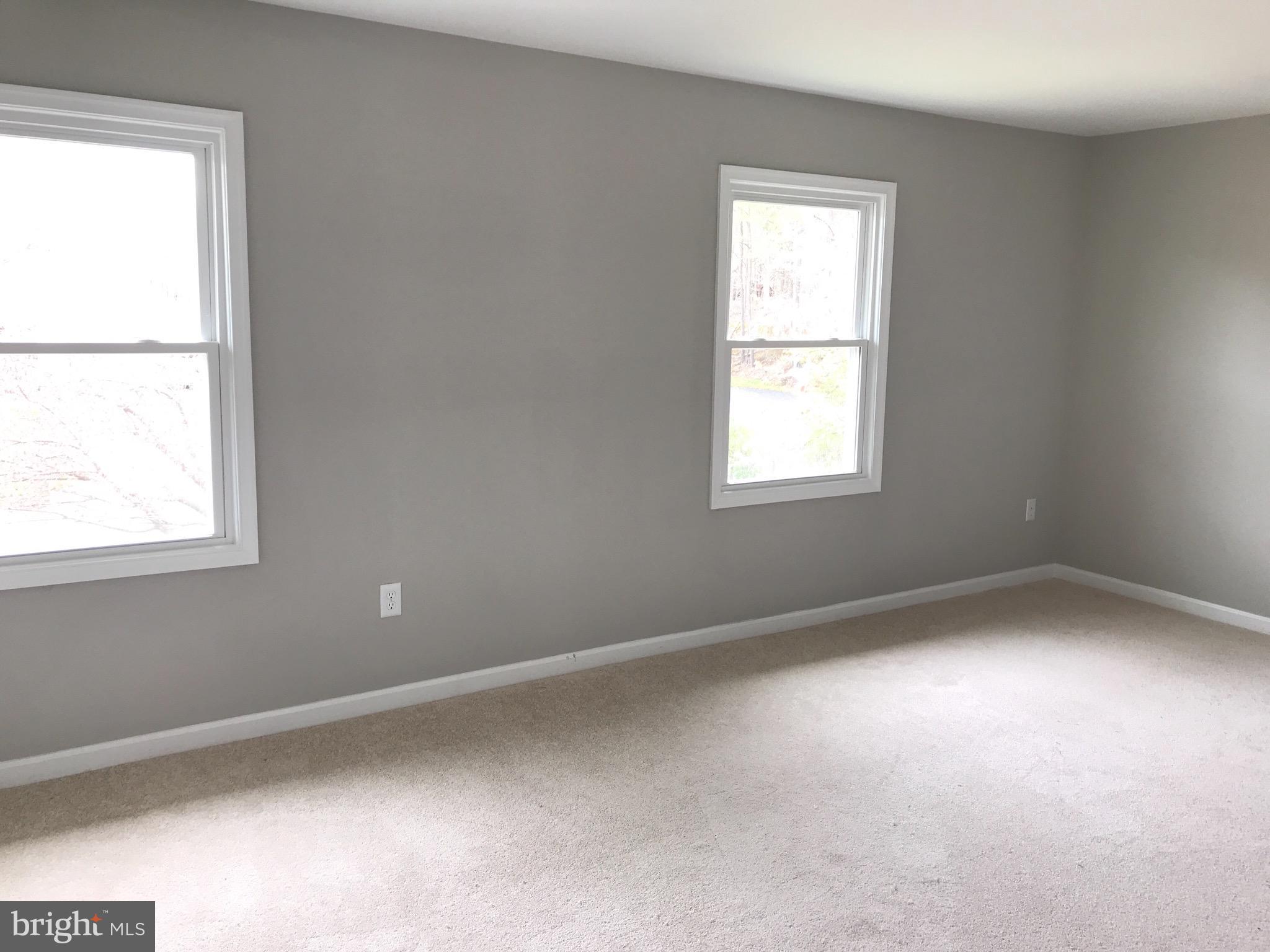 STRAWBERRY HILL EST SUB - Residential