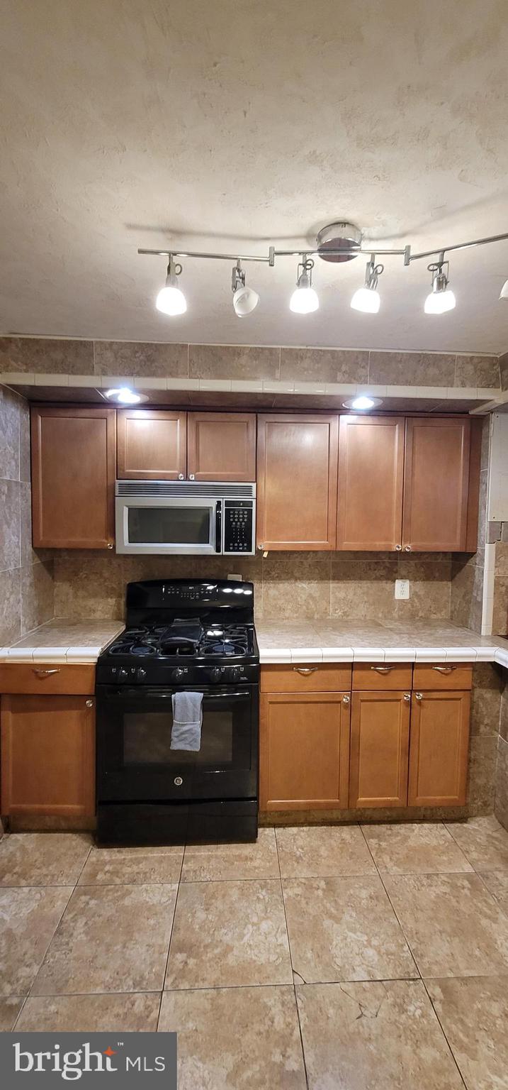 TEMPLE UNIVERSITY - Residential