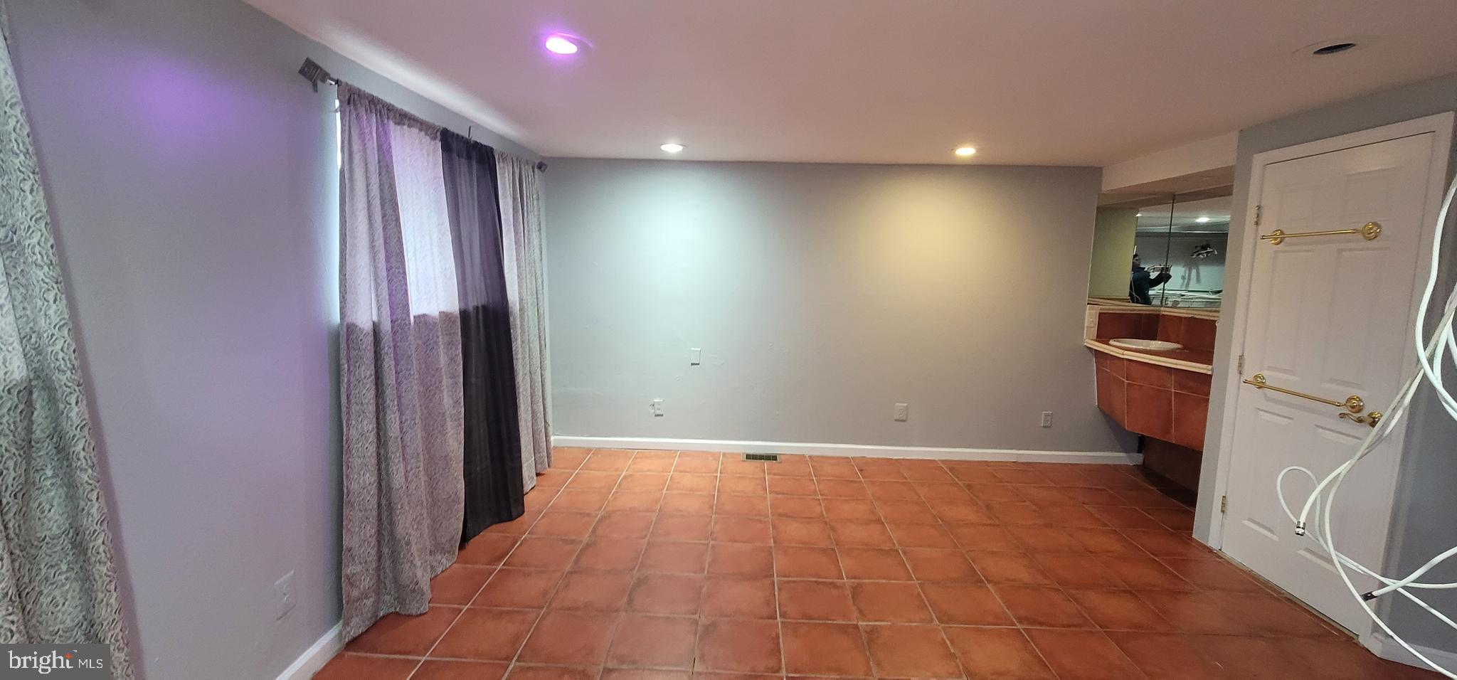 TEMPLE UNIVERSITY - Residential