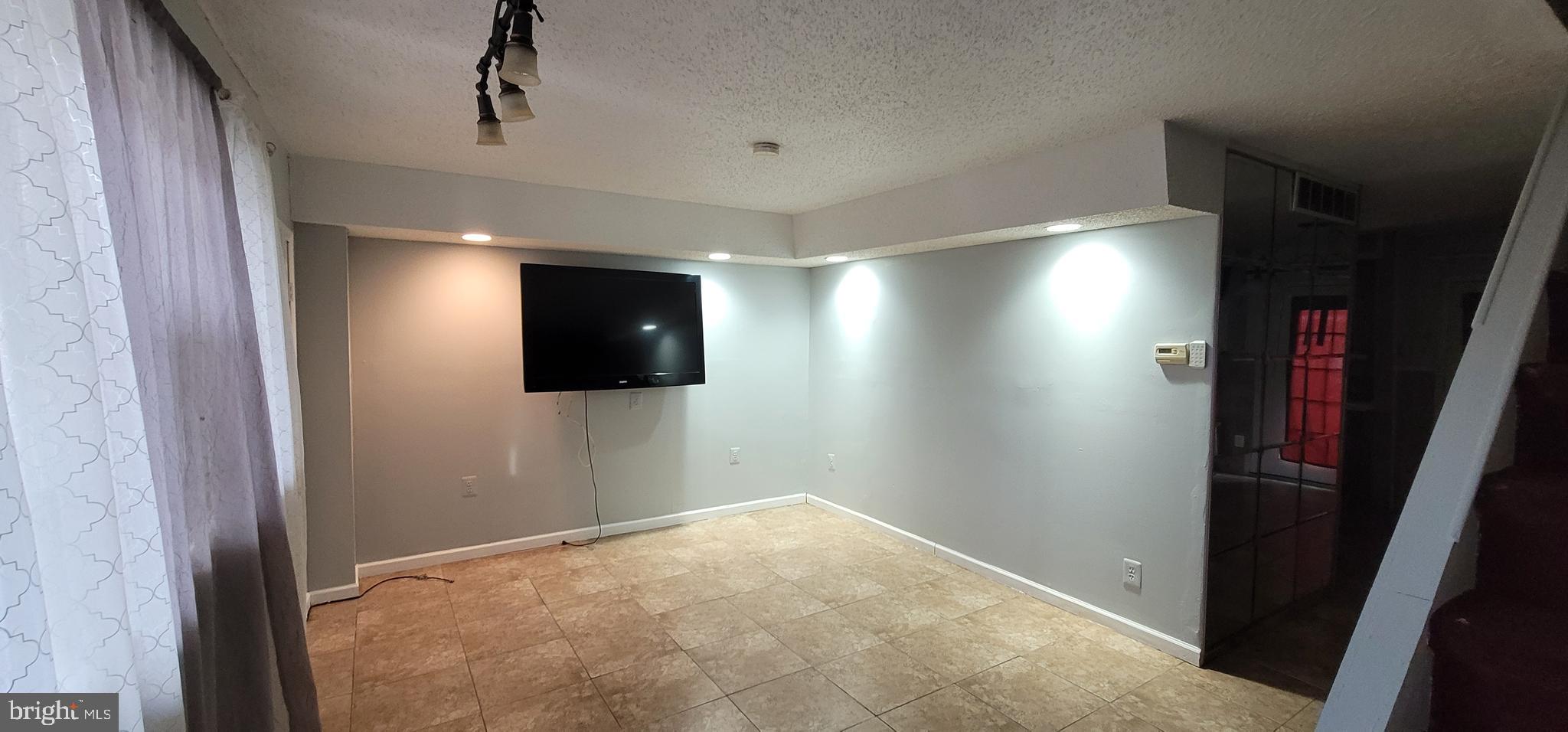 TEMPLE UNIVERSITY - Residential