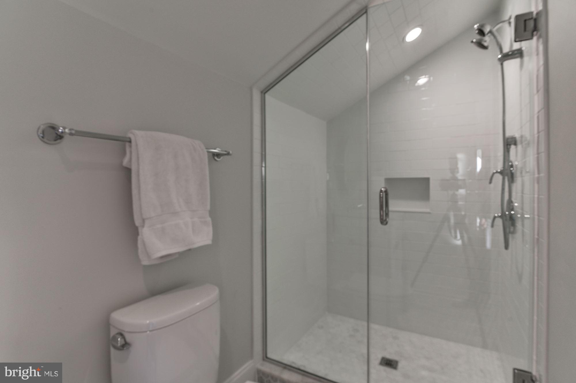 GREENACRES - Residential